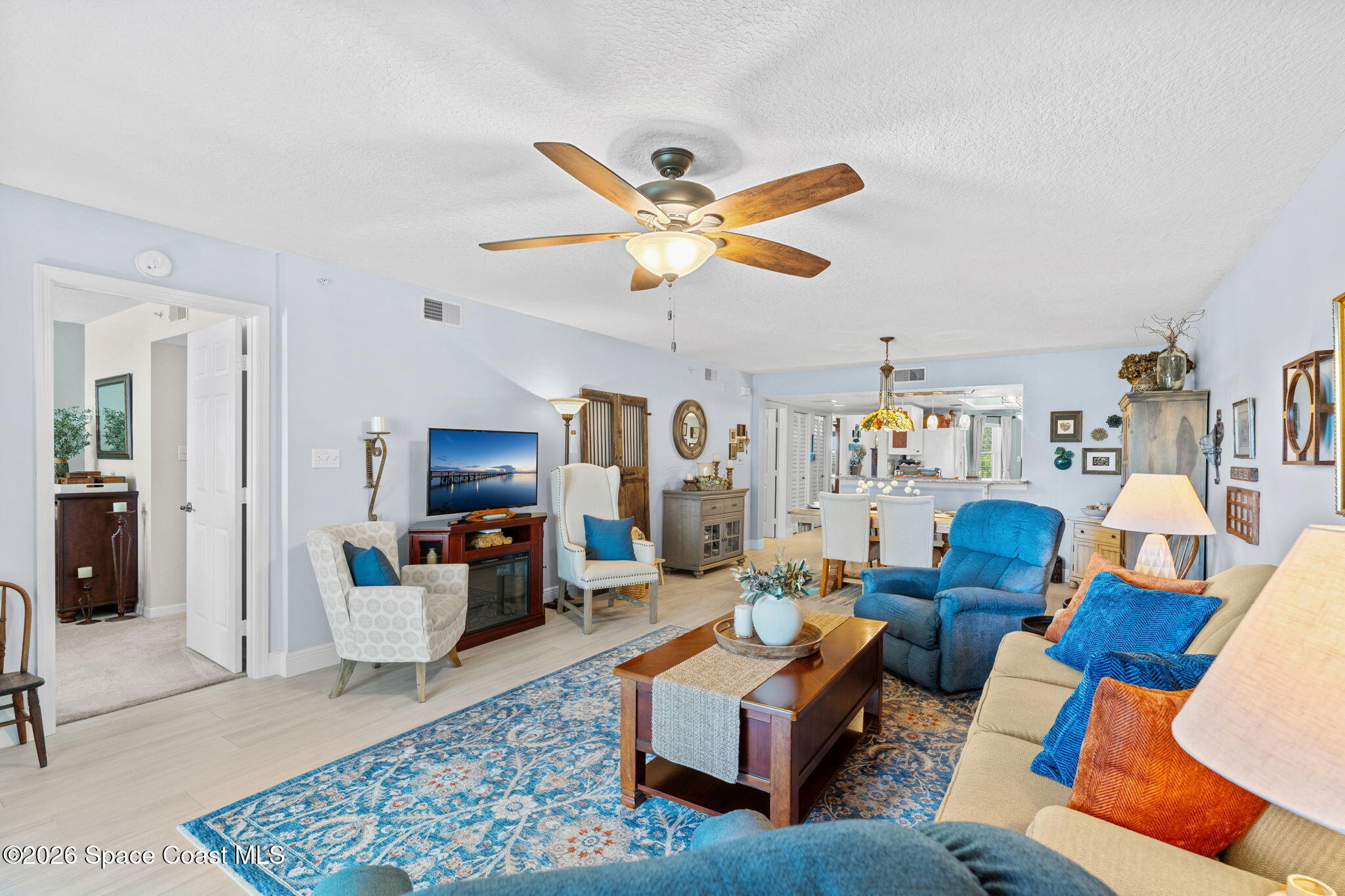 601 Shorewood Drive G303