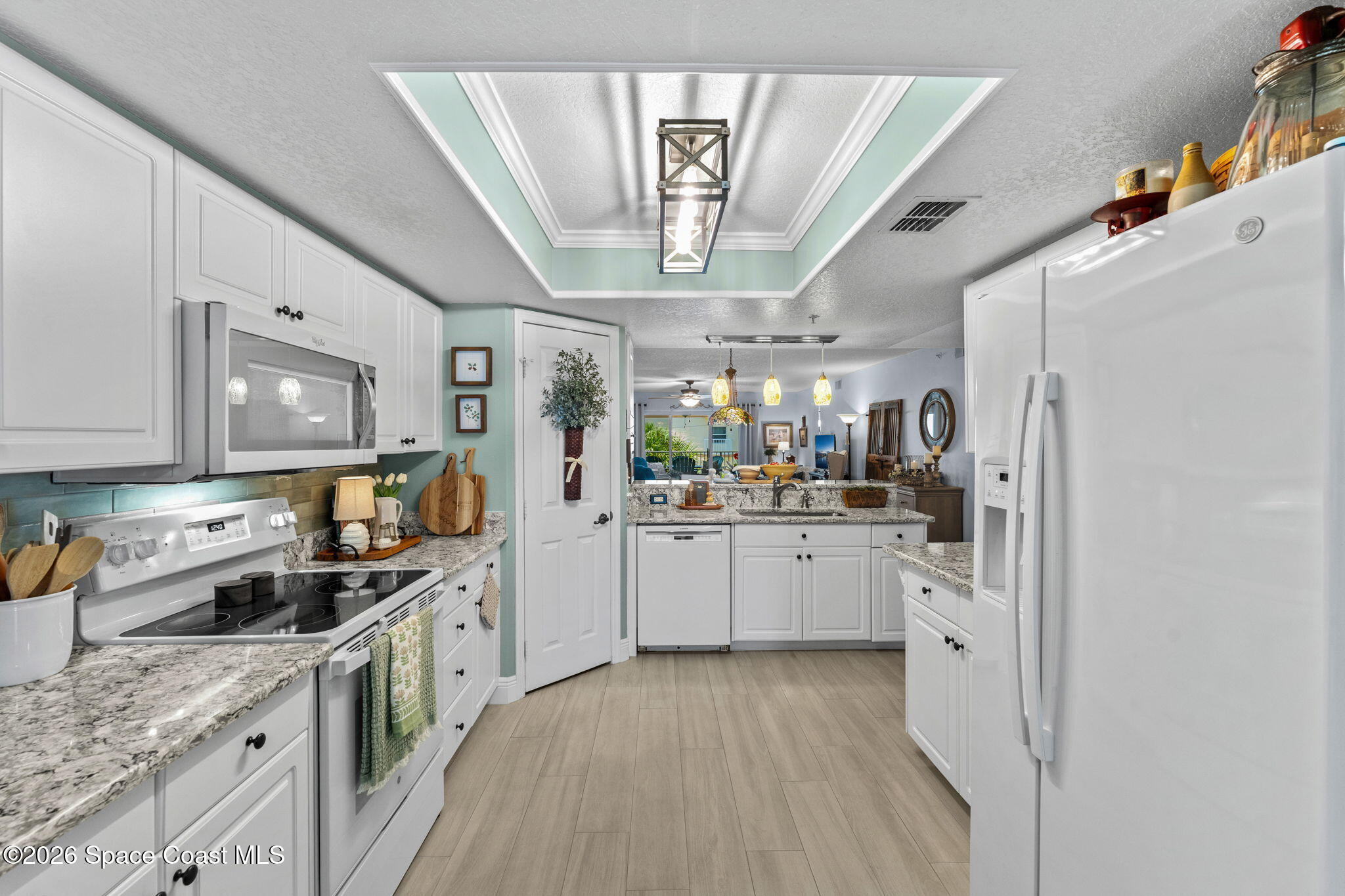 601 Shorewood Drive G303