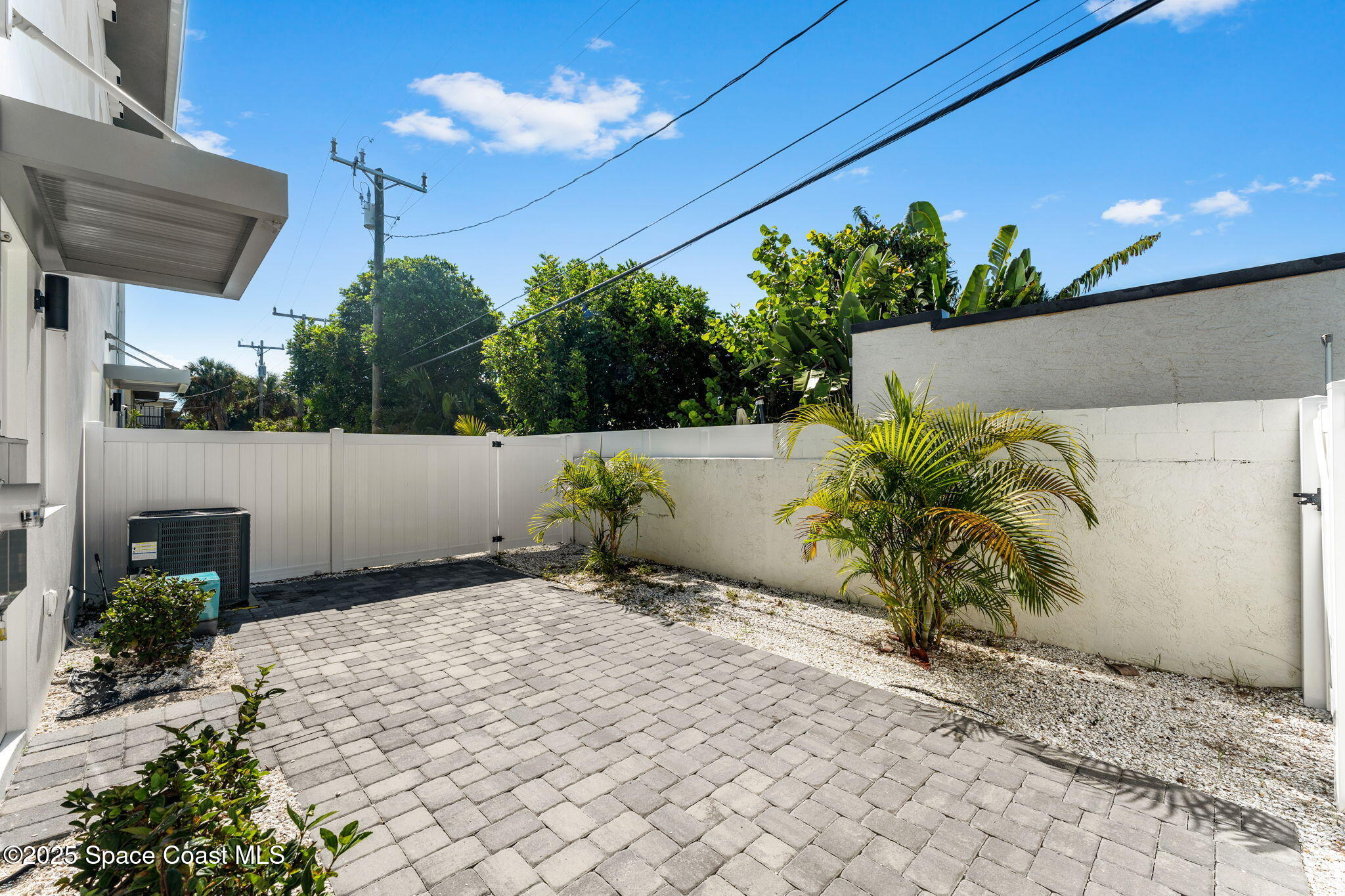 106 4th Avenue