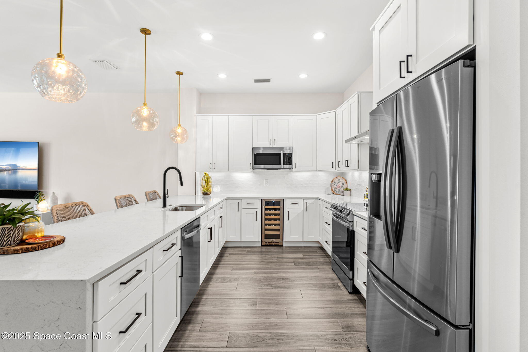 106 4th Avenue