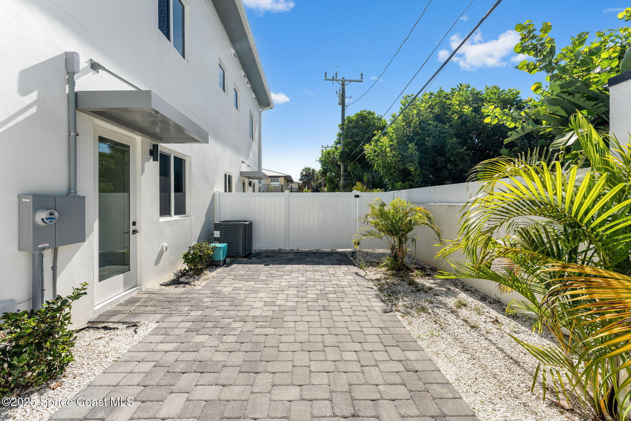 106 4th Avenue