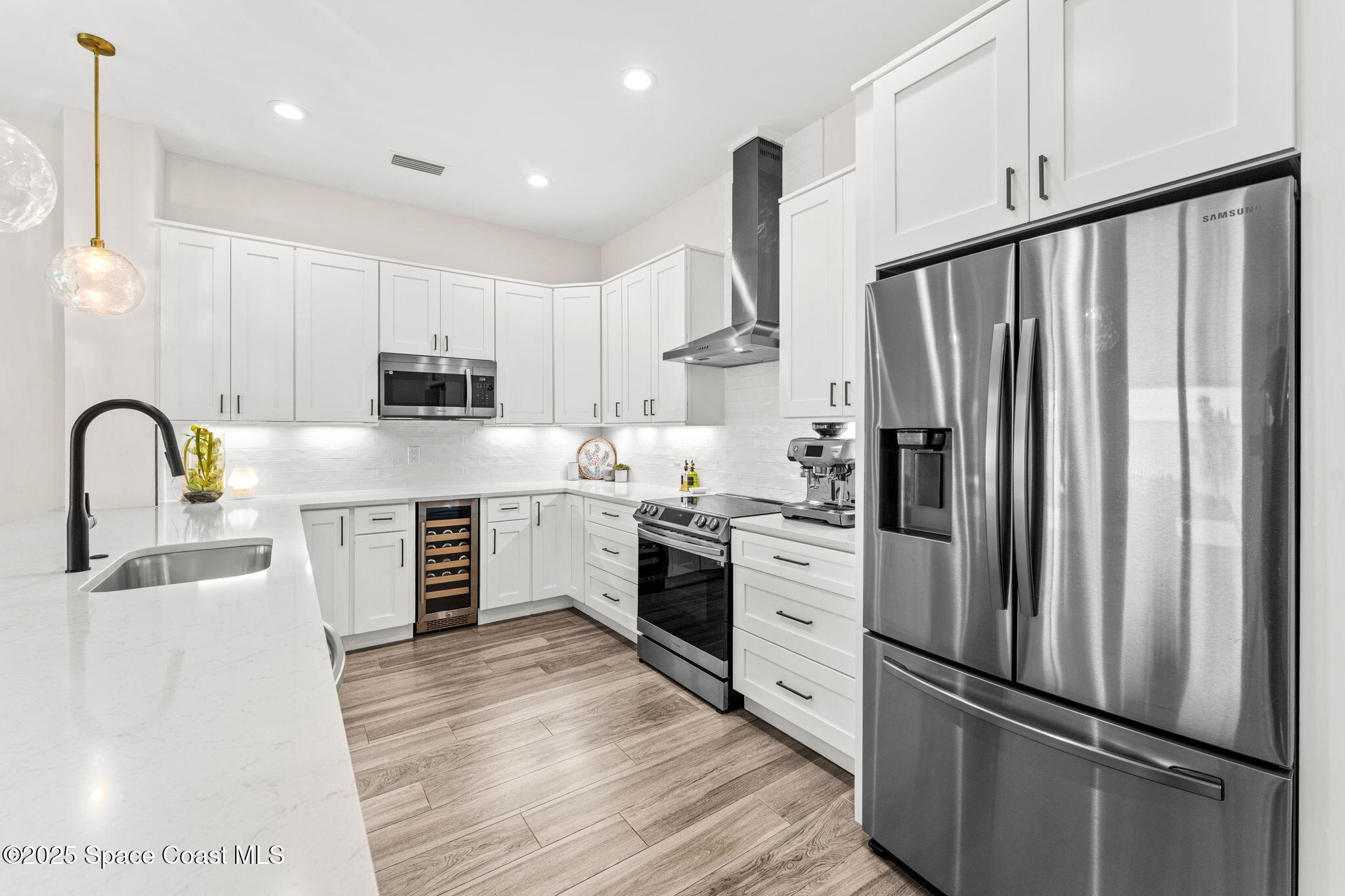 106 4th Avenue