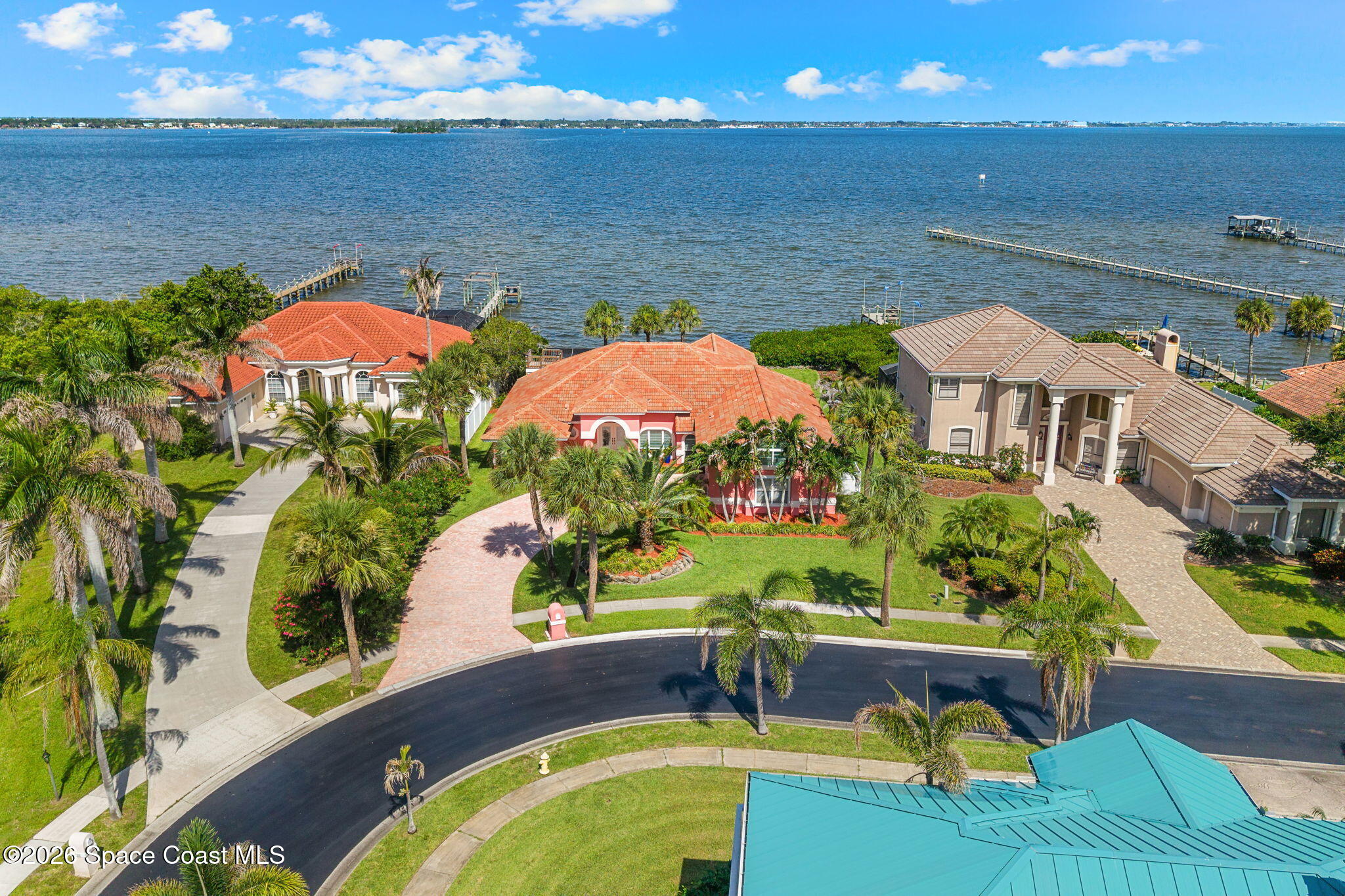 327 Island Drive
