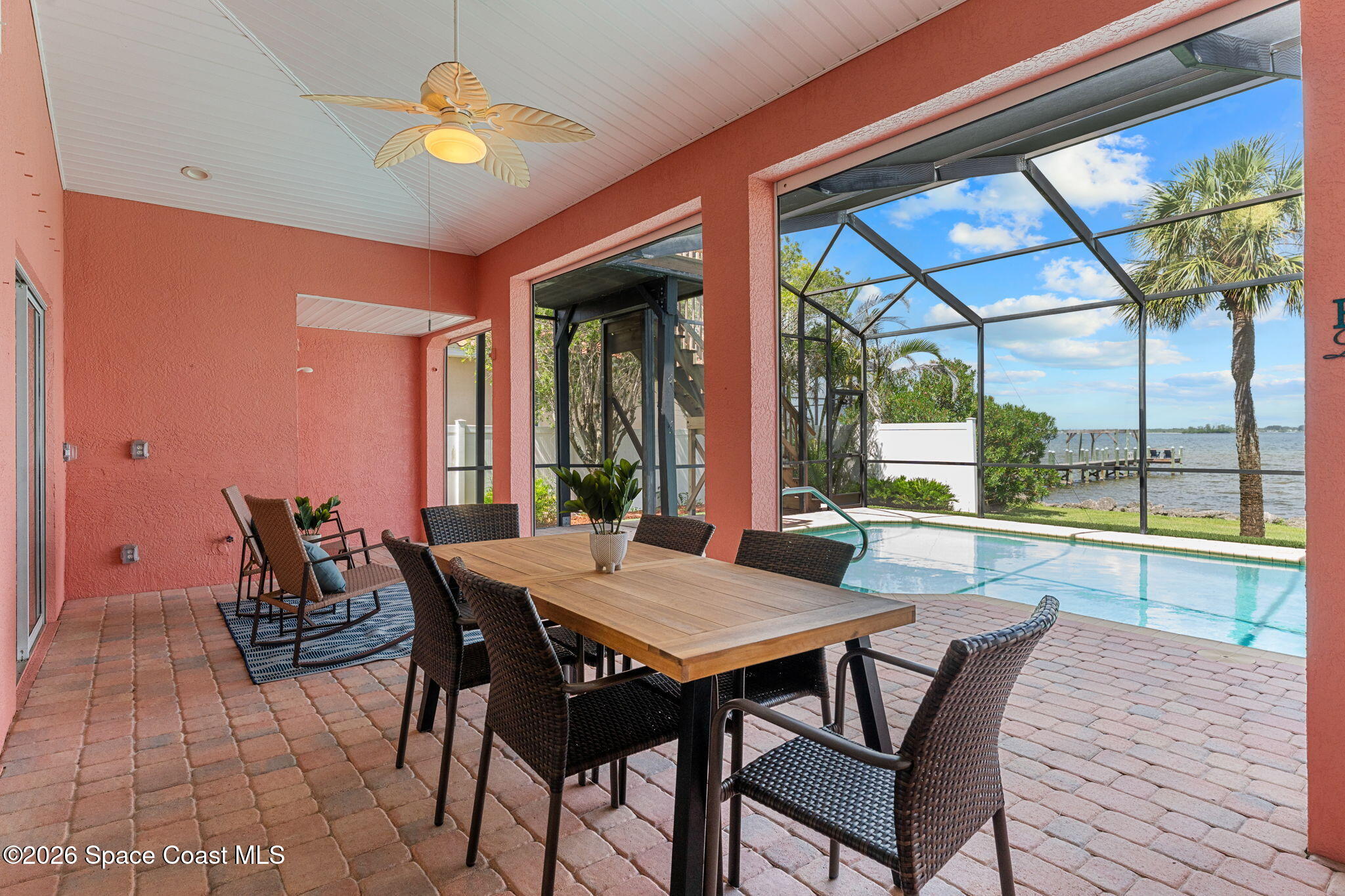 327 Island Drive