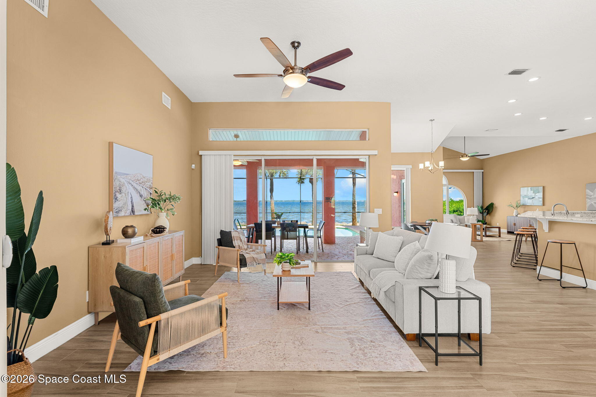 327 Island Drive