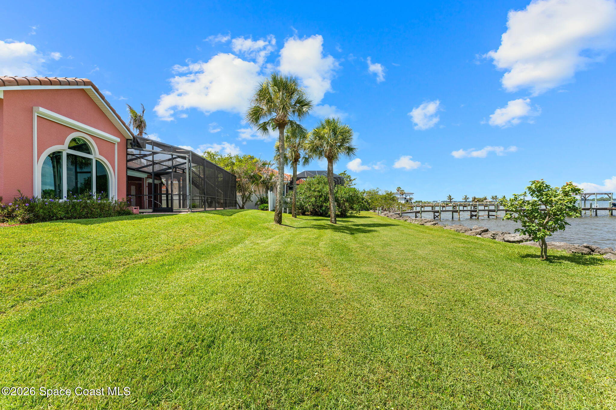 327 Island Drive