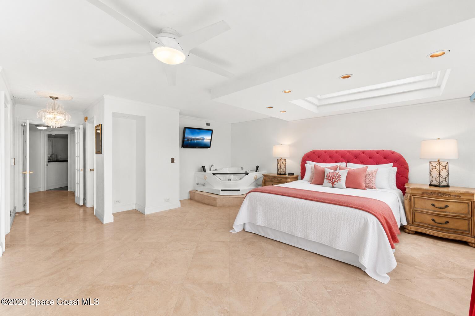 85 S Atlantic Avenue 504