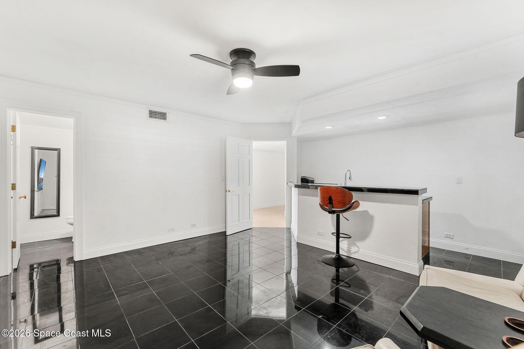 85 S Atlantic Avenue 504