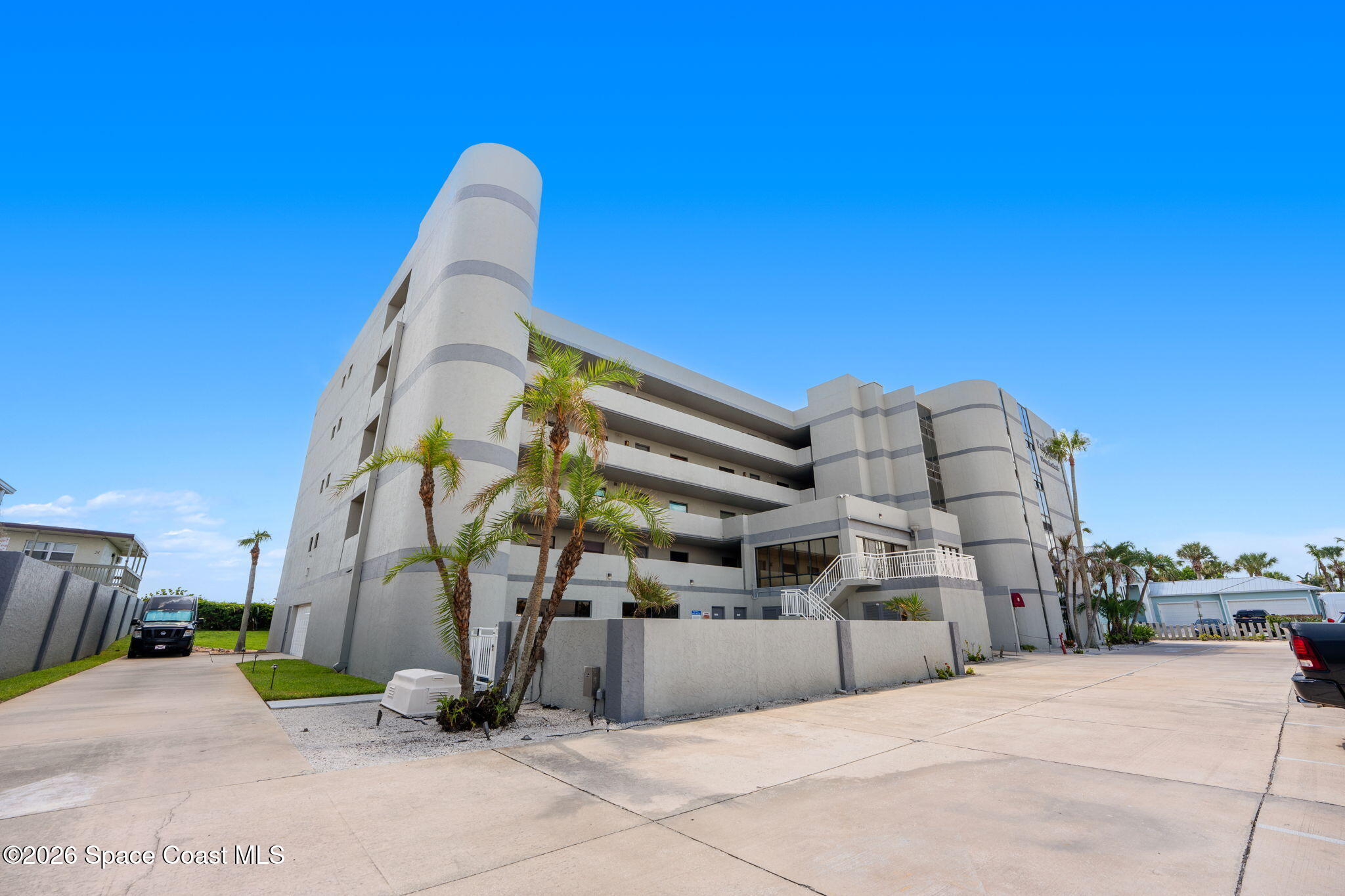 85 S Atlantic Avenue 504