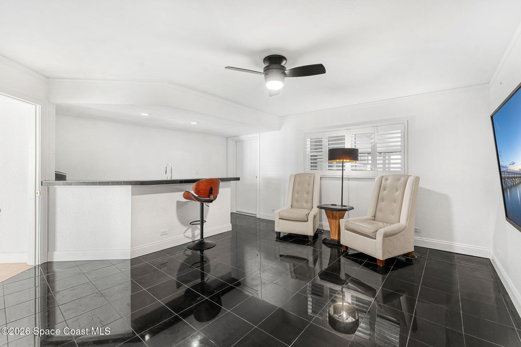 85 S Atlantic Avenue 504