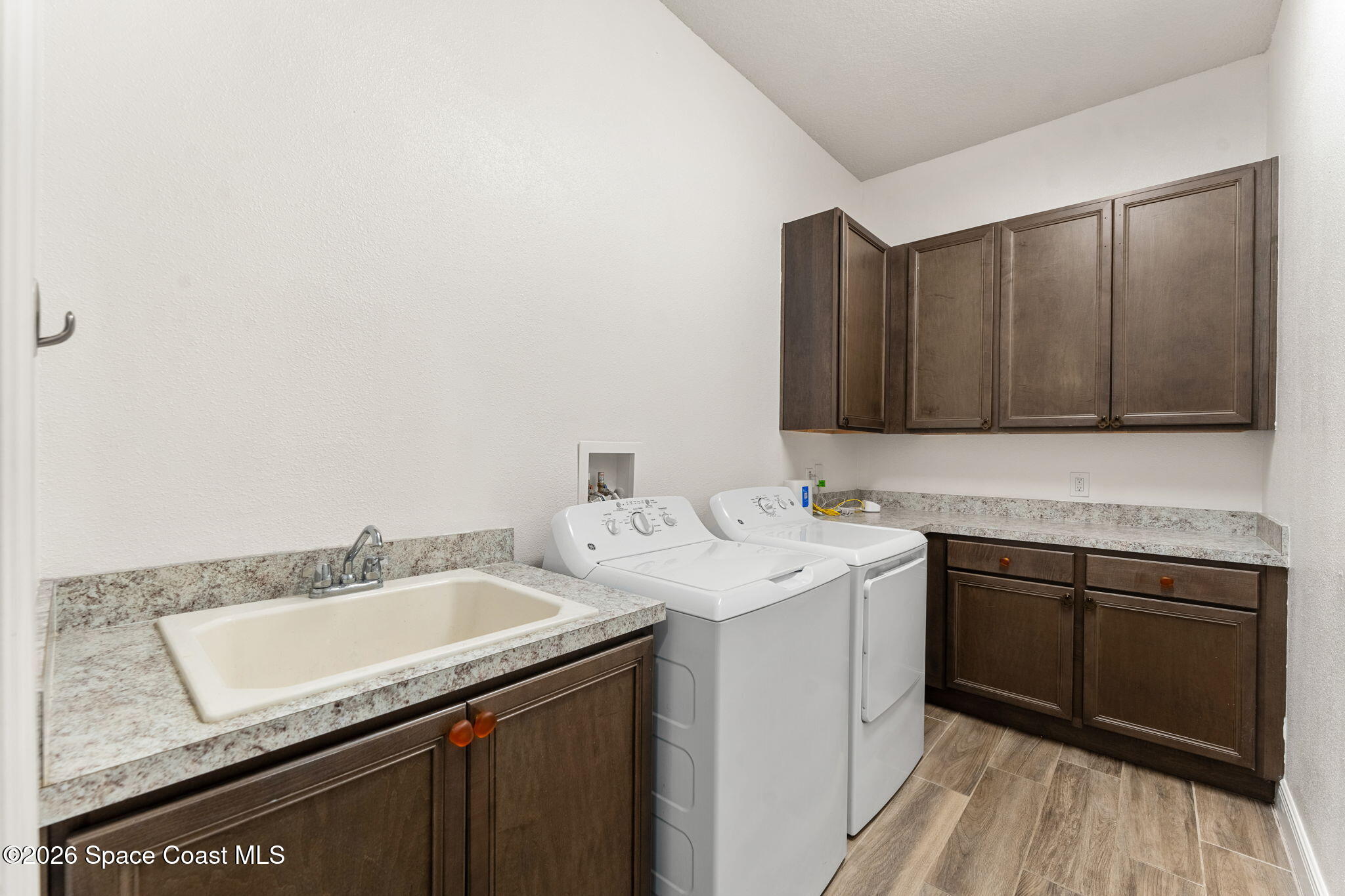 3879 Poseidon Way