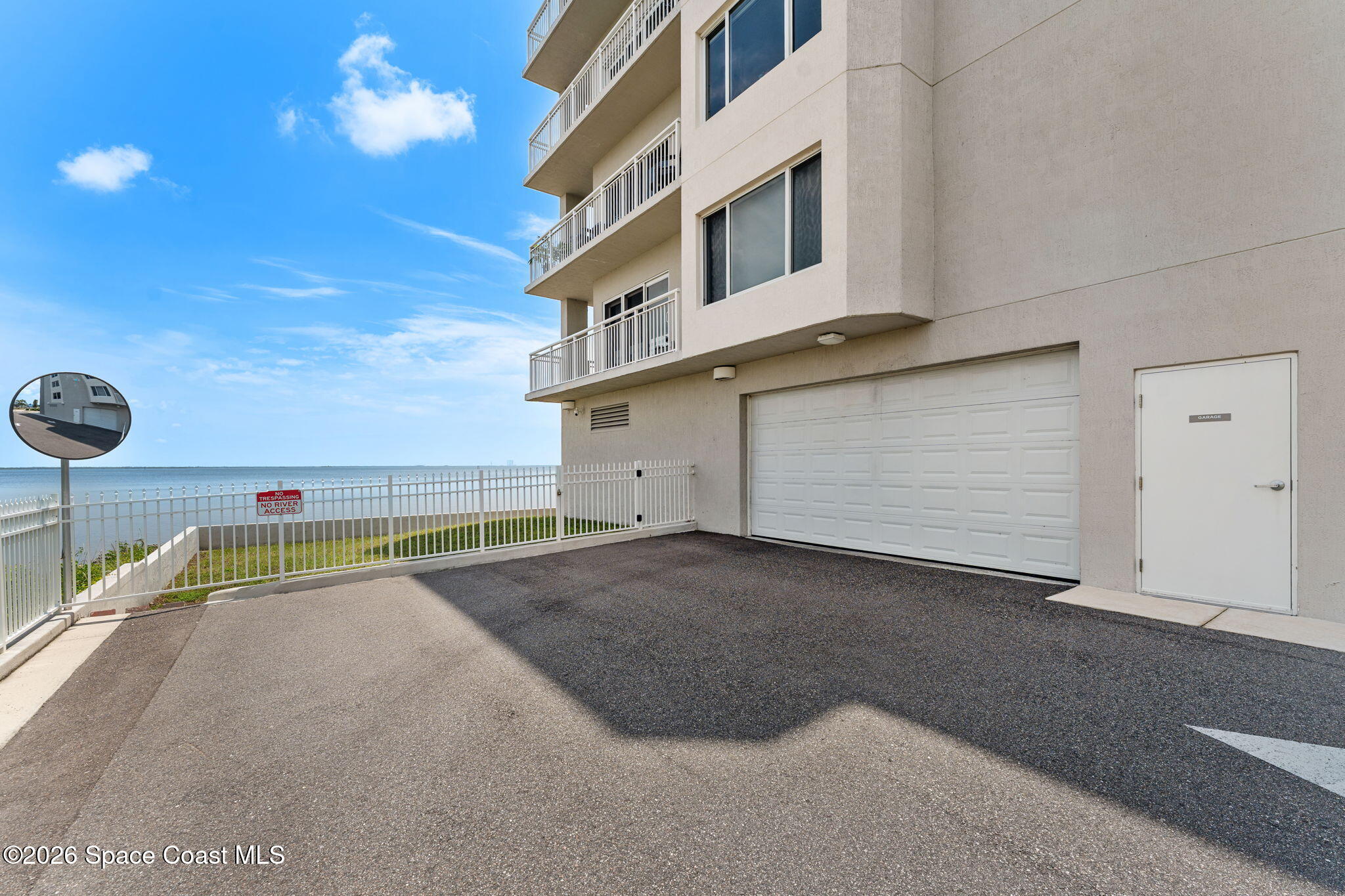 1805 Riverside Drive 507