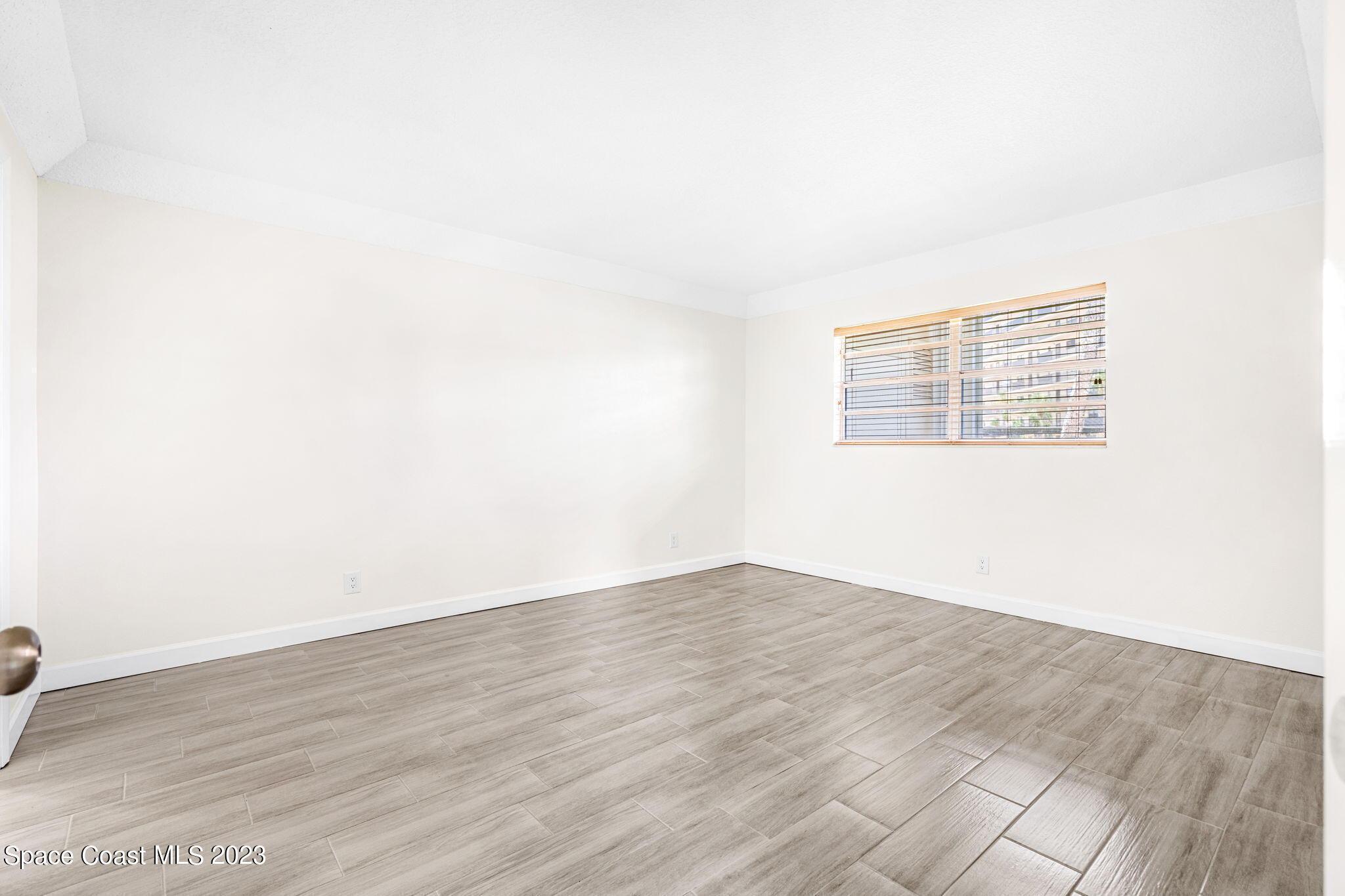 416 School Road S 101