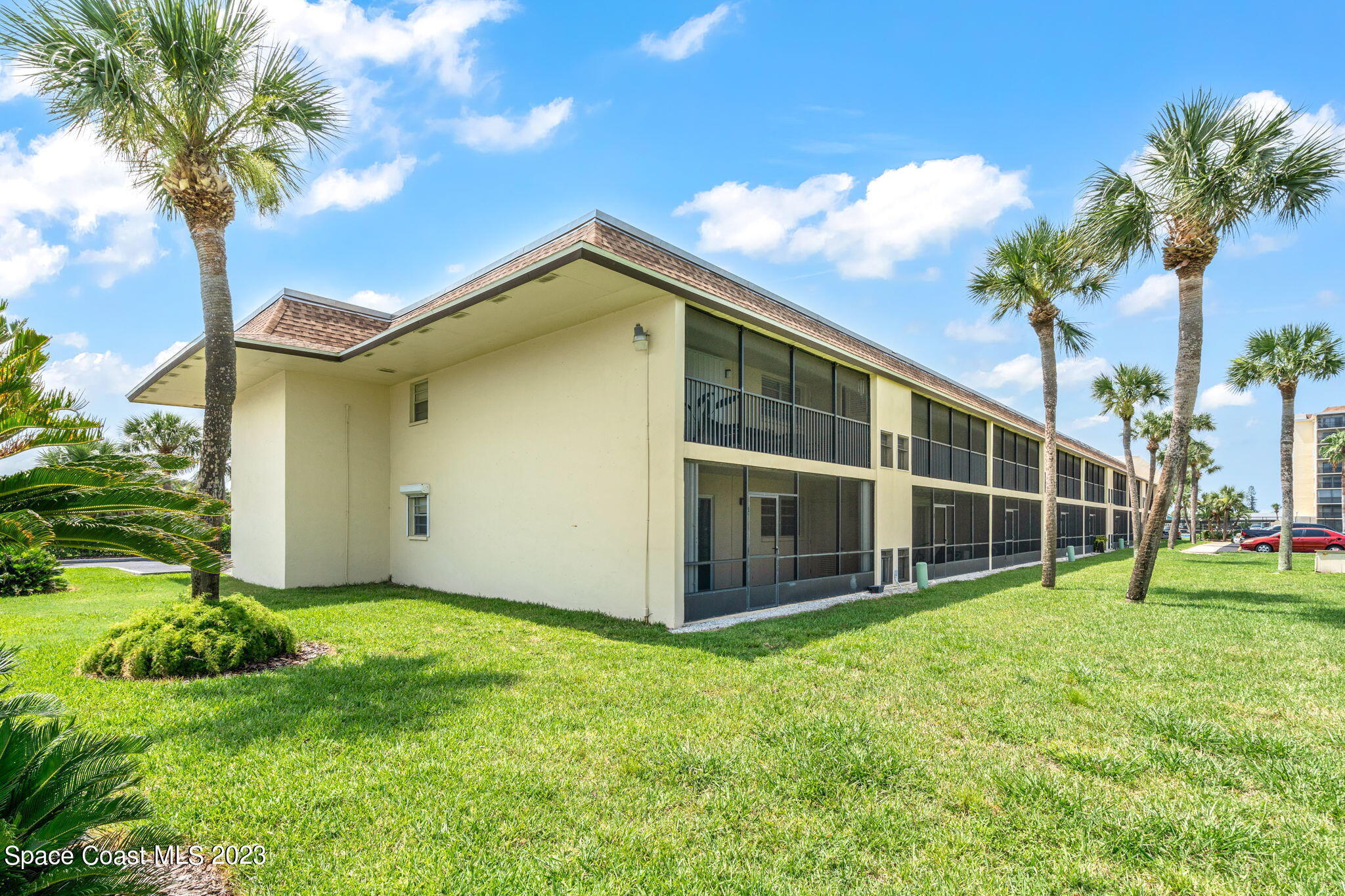 416 School Road S 101