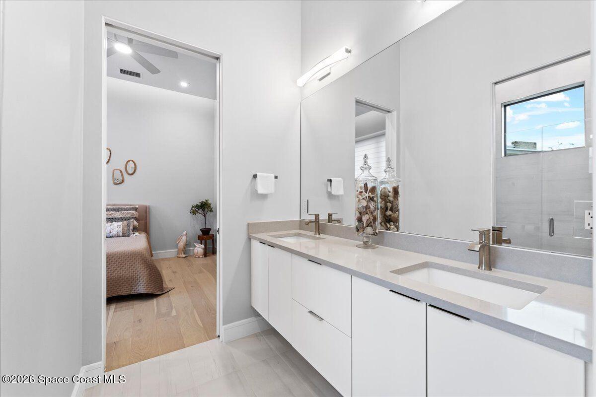 6444 Modern Duran Drive