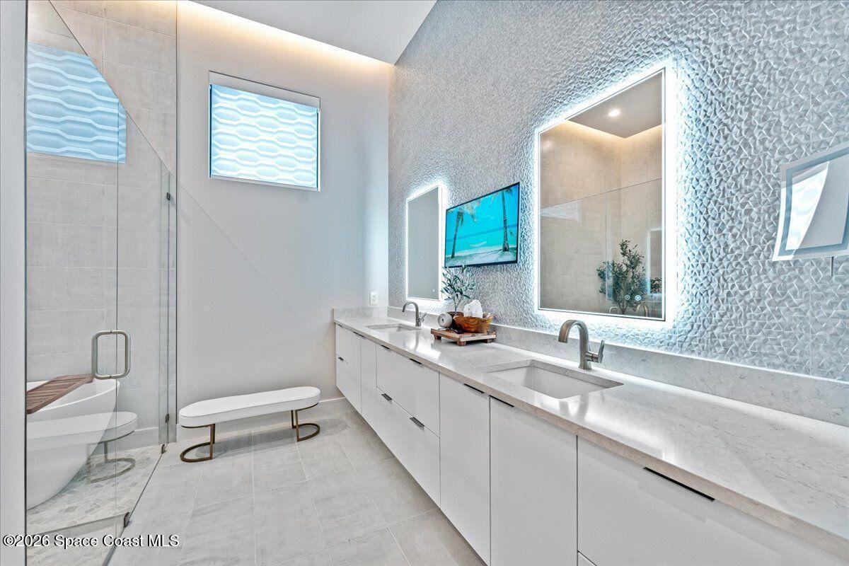 6444 Modern Duran Drive