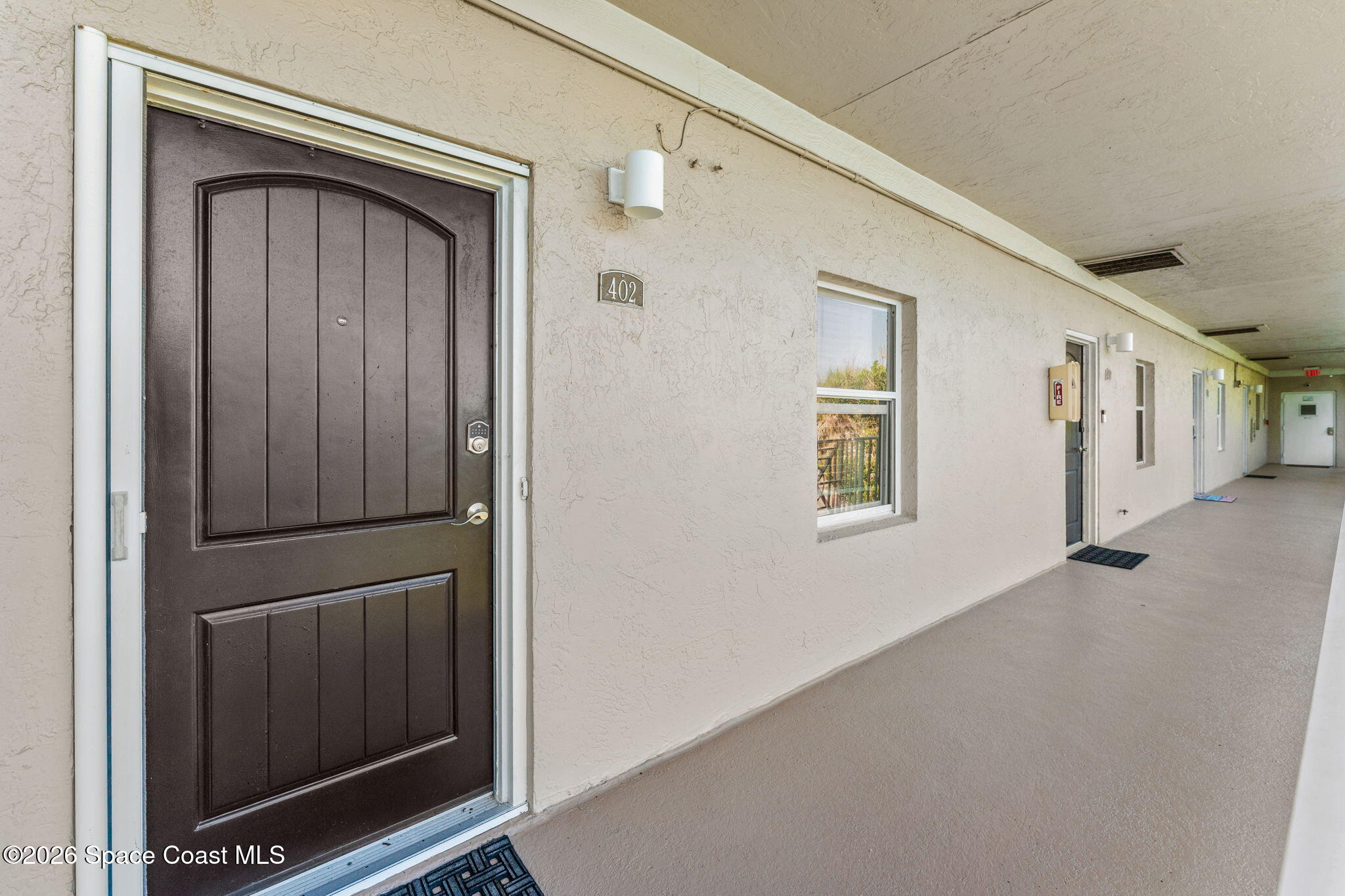 1209 E New Haven Avenue 402