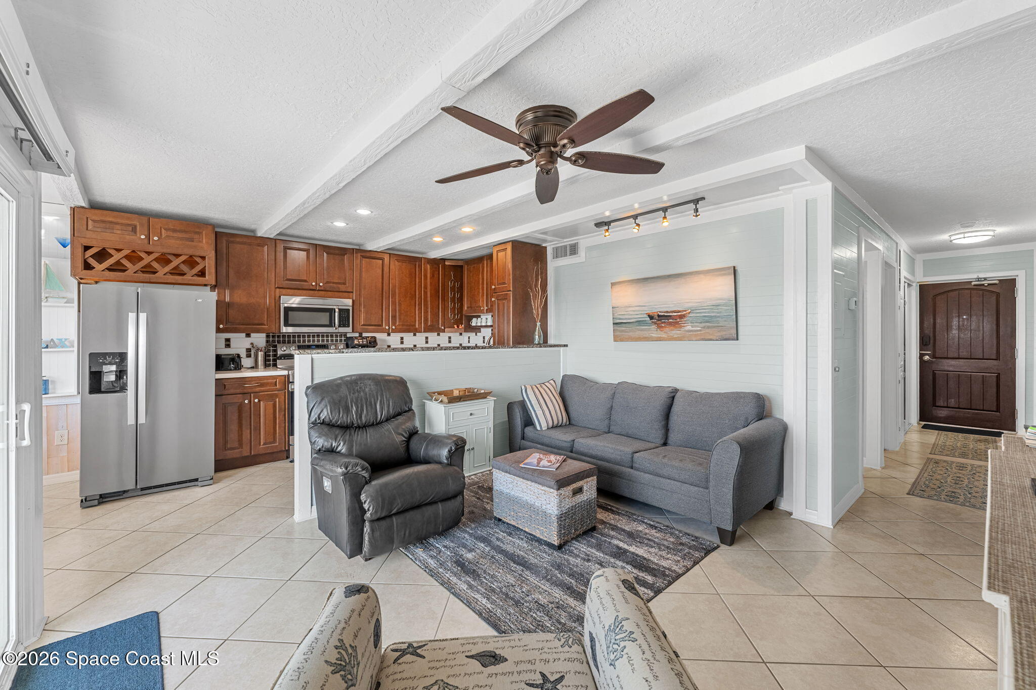 1209 E New Haven Avenue 402