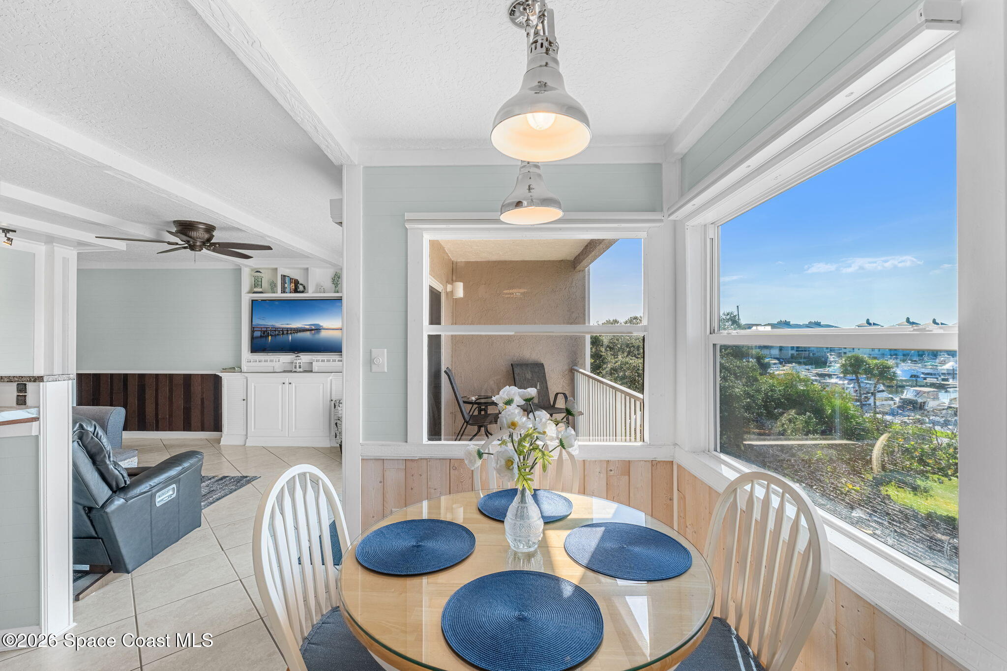 1209 E New Haven Avenue 402