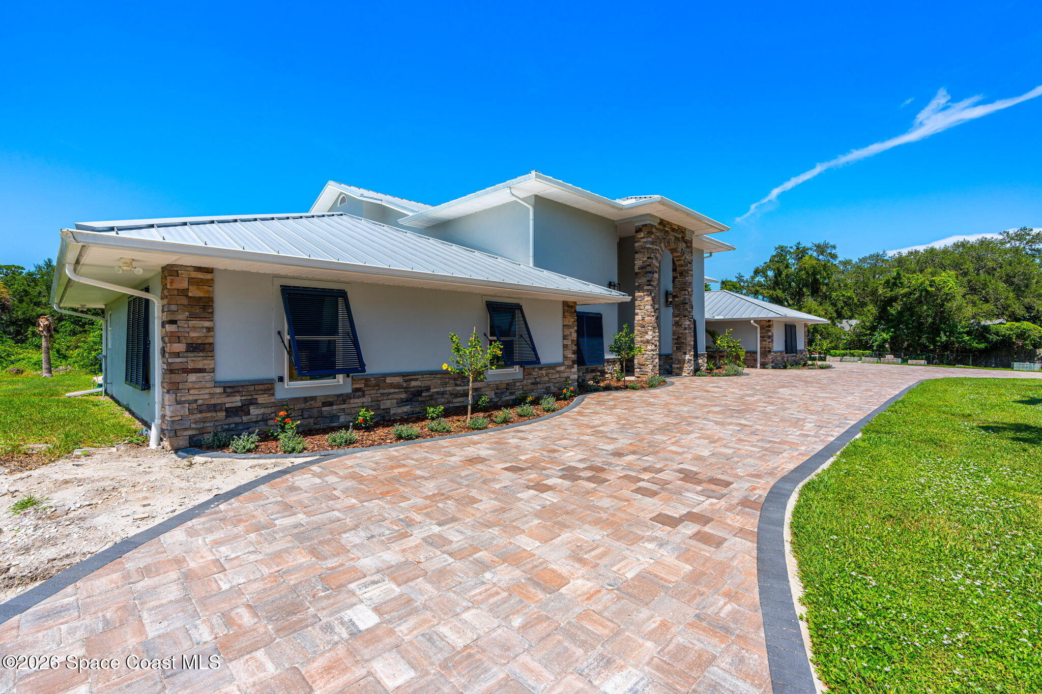 2595 Coral Way
