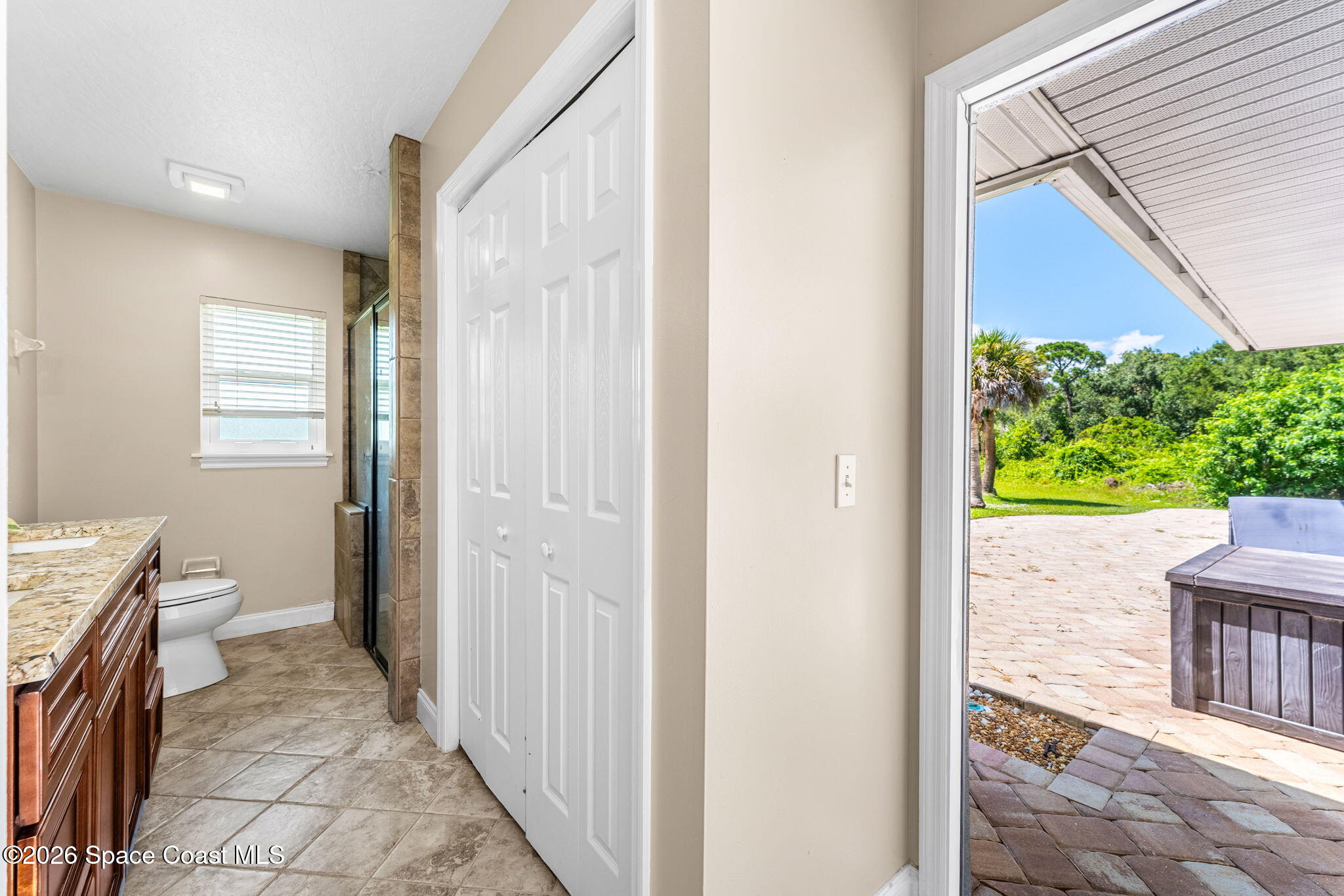 2595 Coral Way