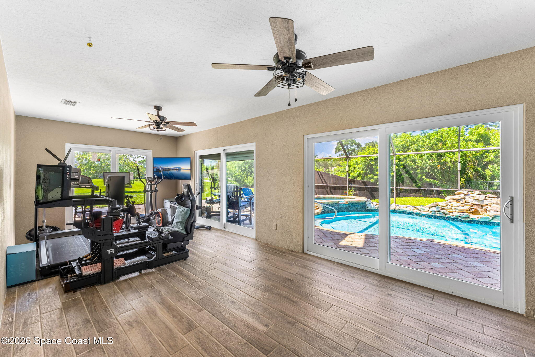 2595 Coral Way
