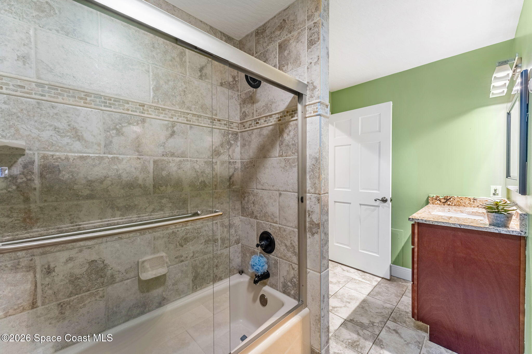 2595 Coral Way