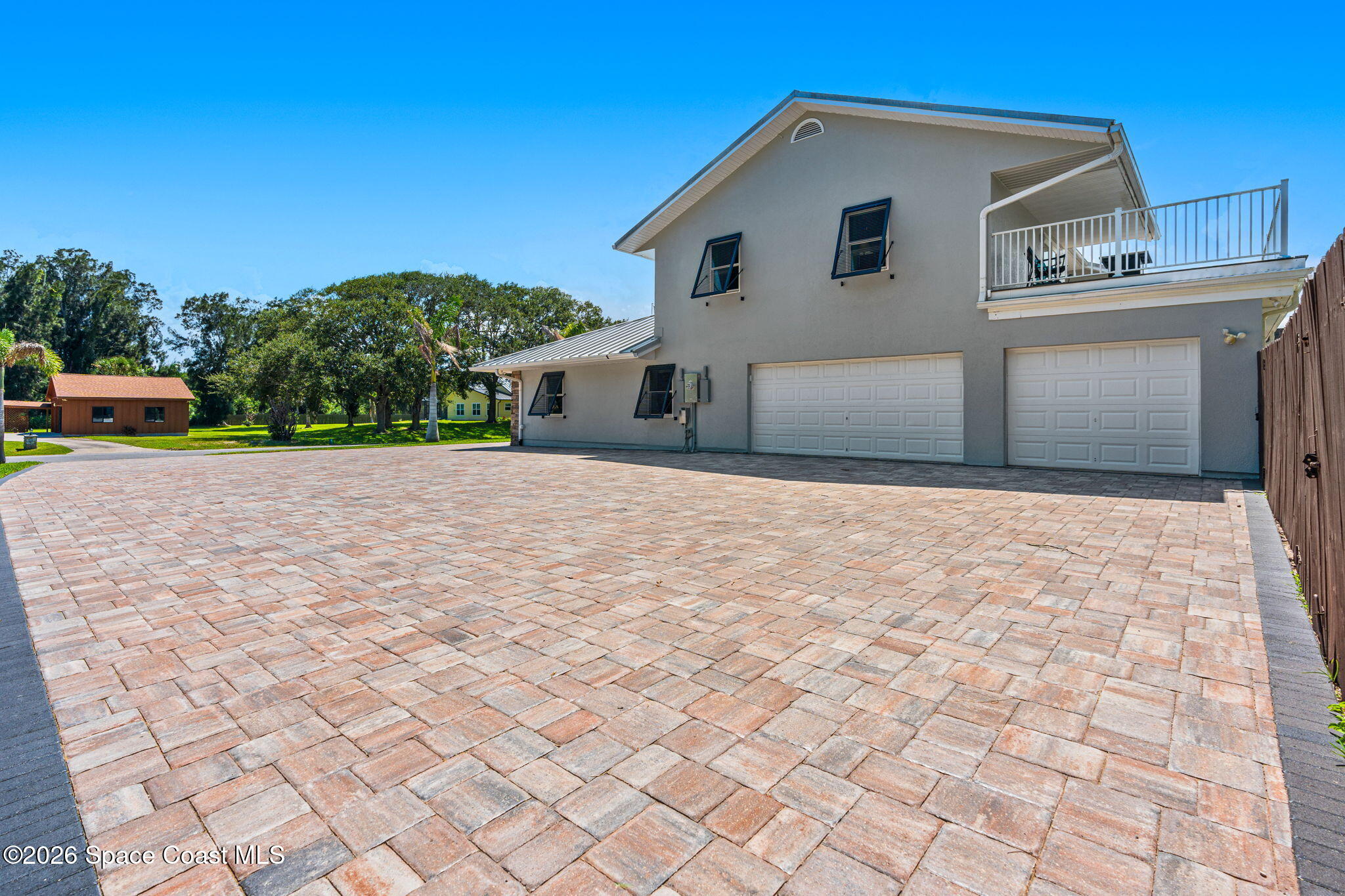 2595 Coral Way