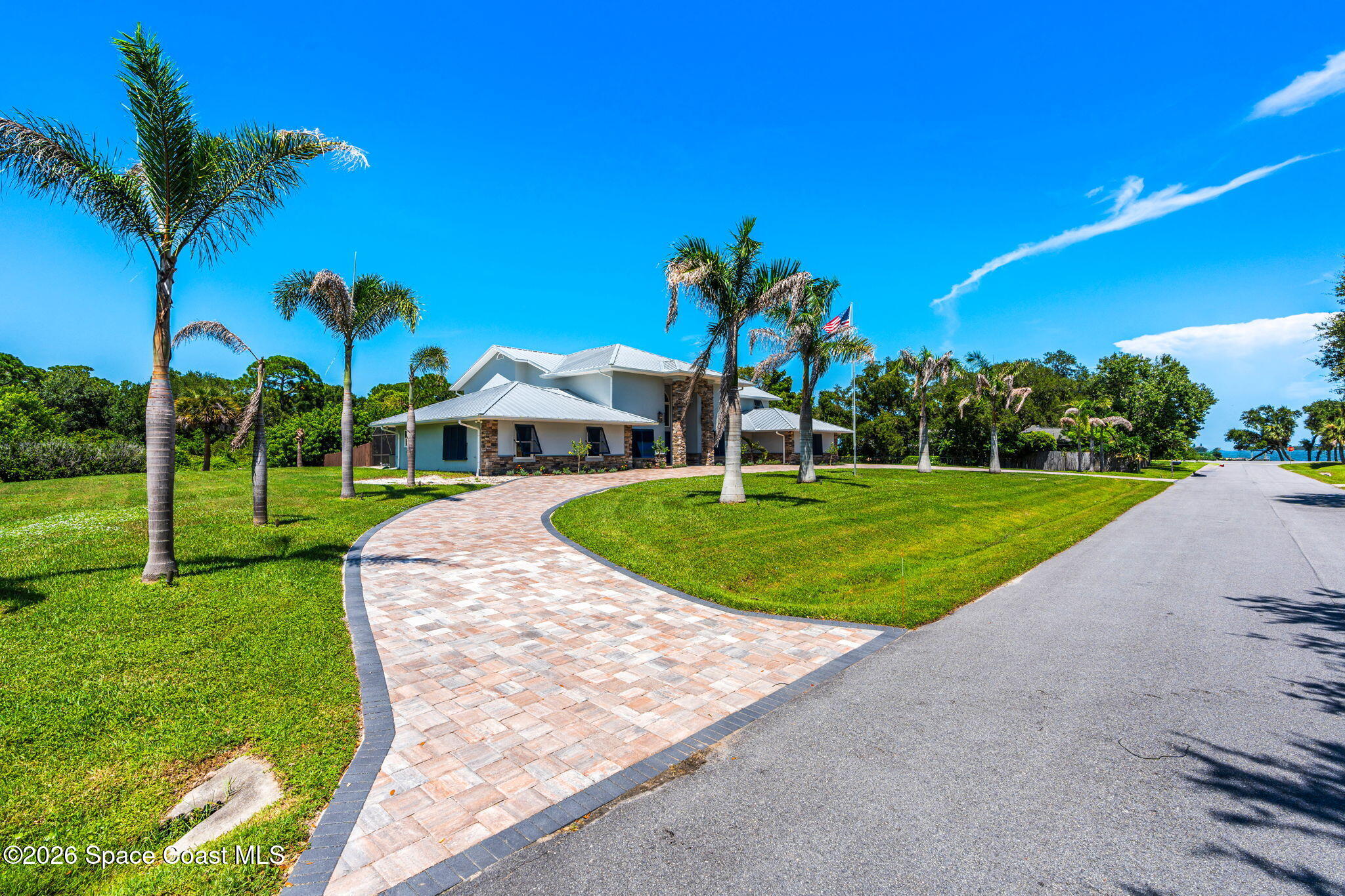 2595 Coral Way