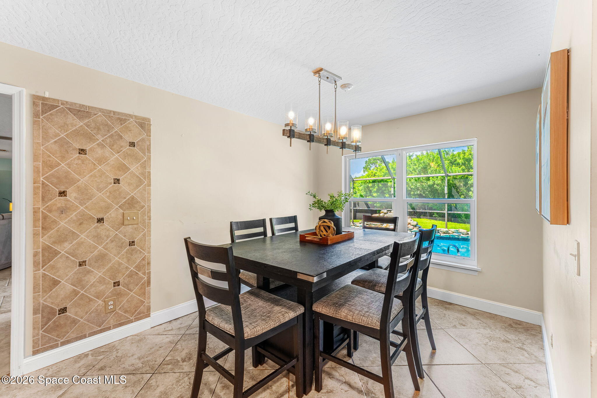 2595 Coral Way