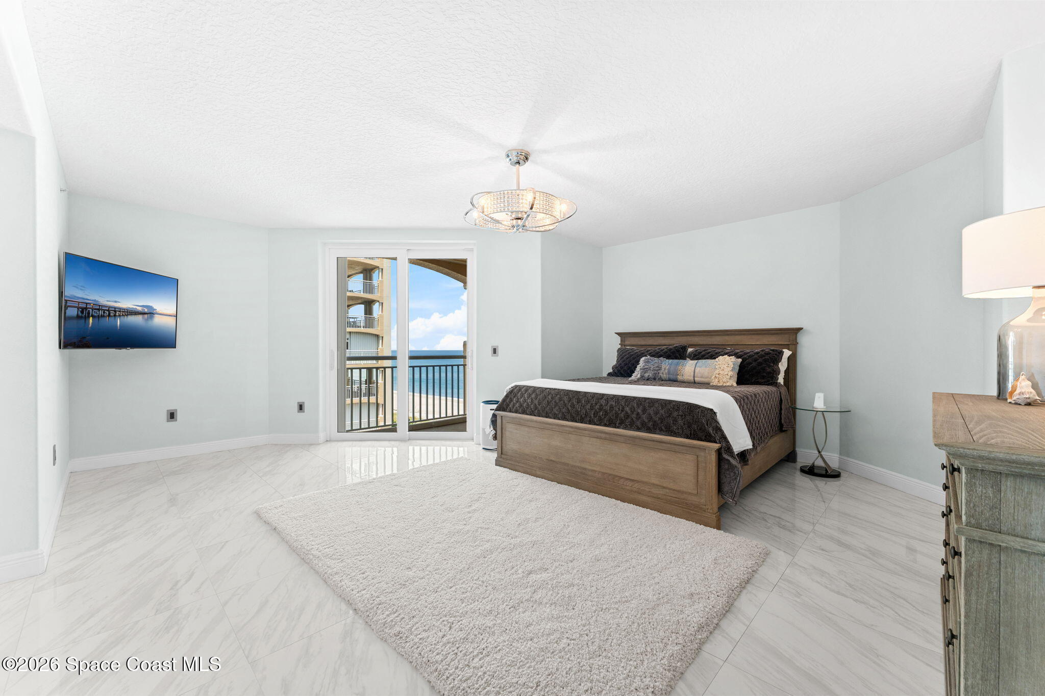 1095 Highway A1a 2401