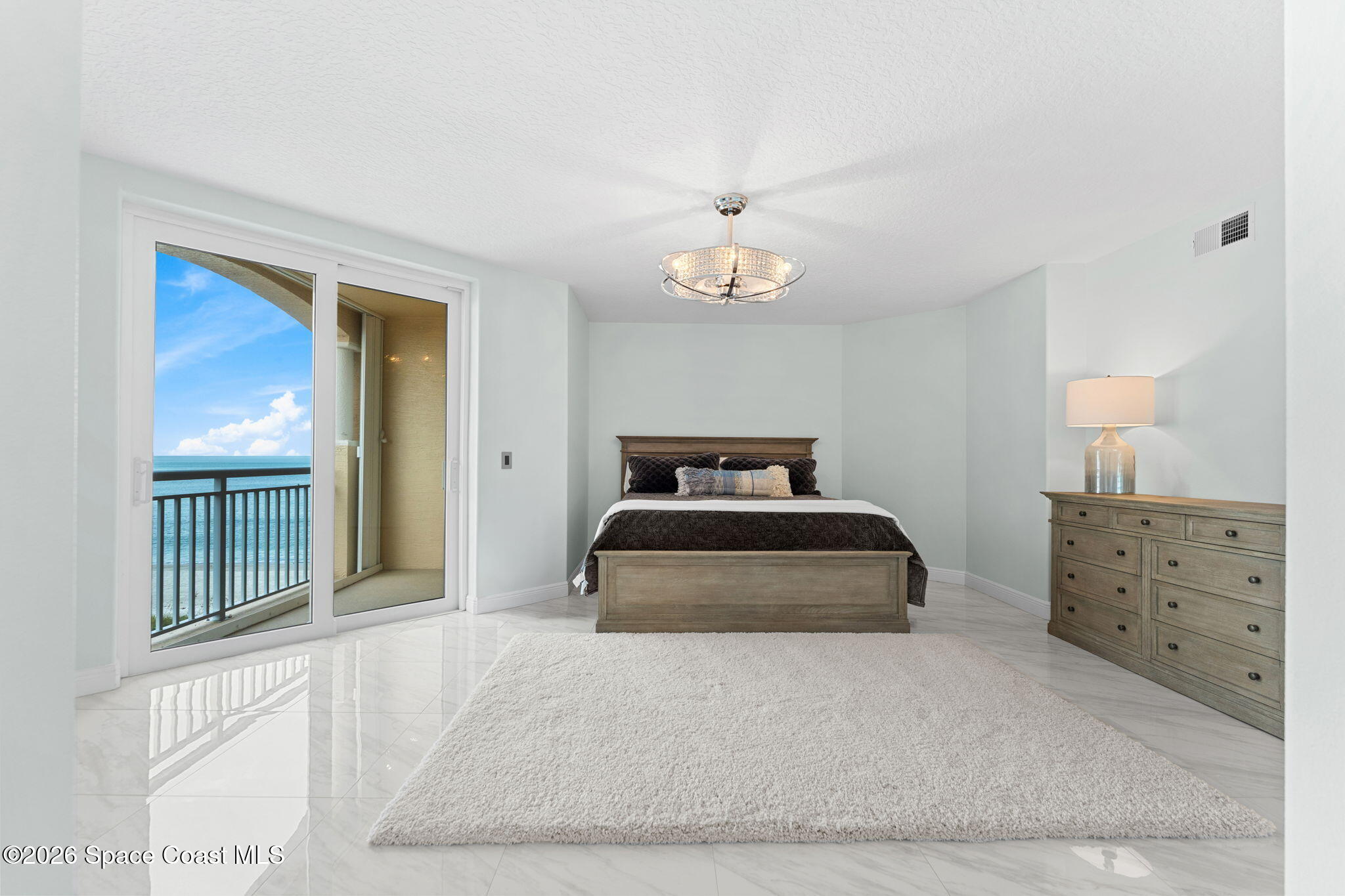 1095 Highway A1a 2401