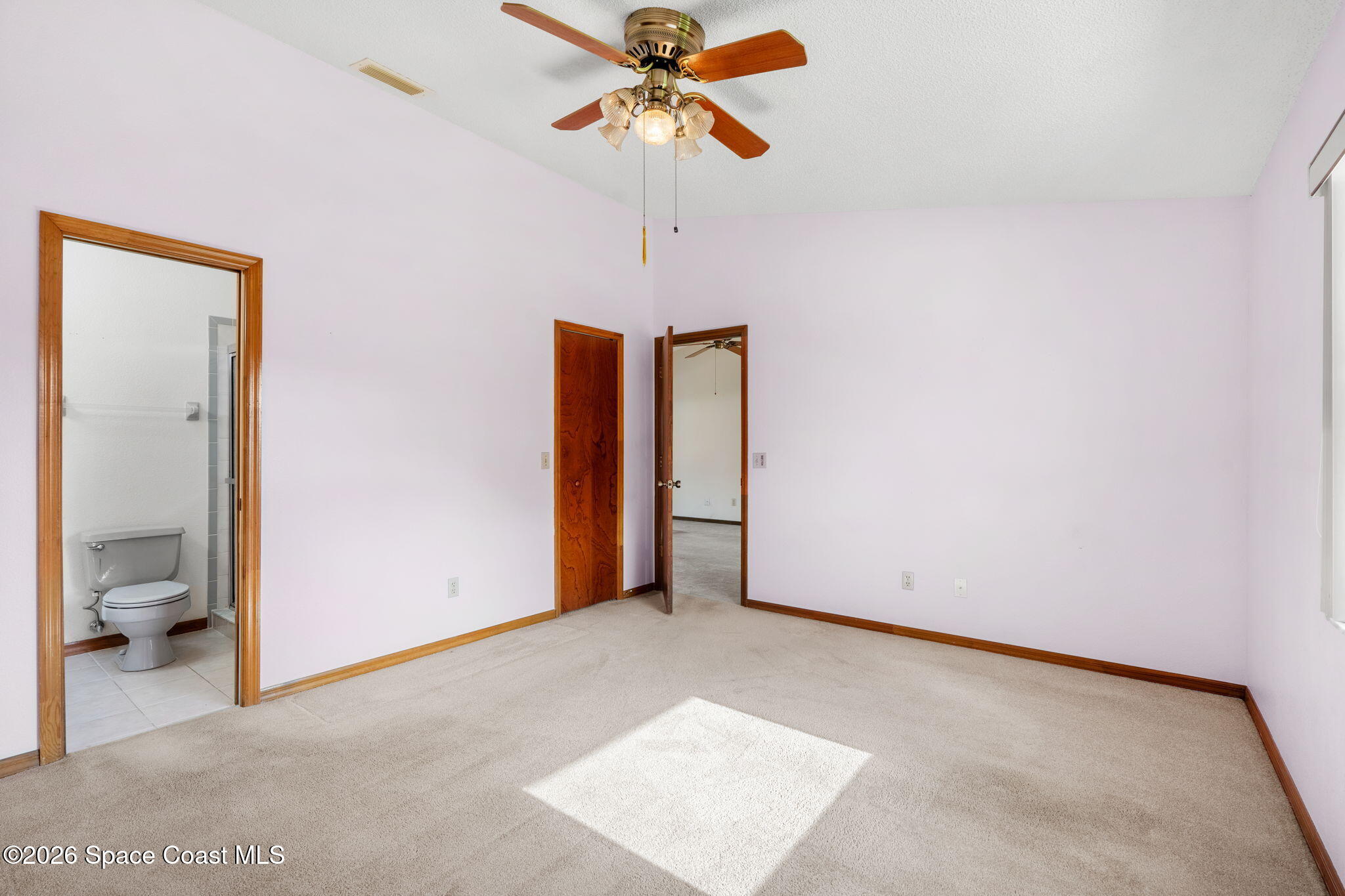6000 Eaglewalk Avenue