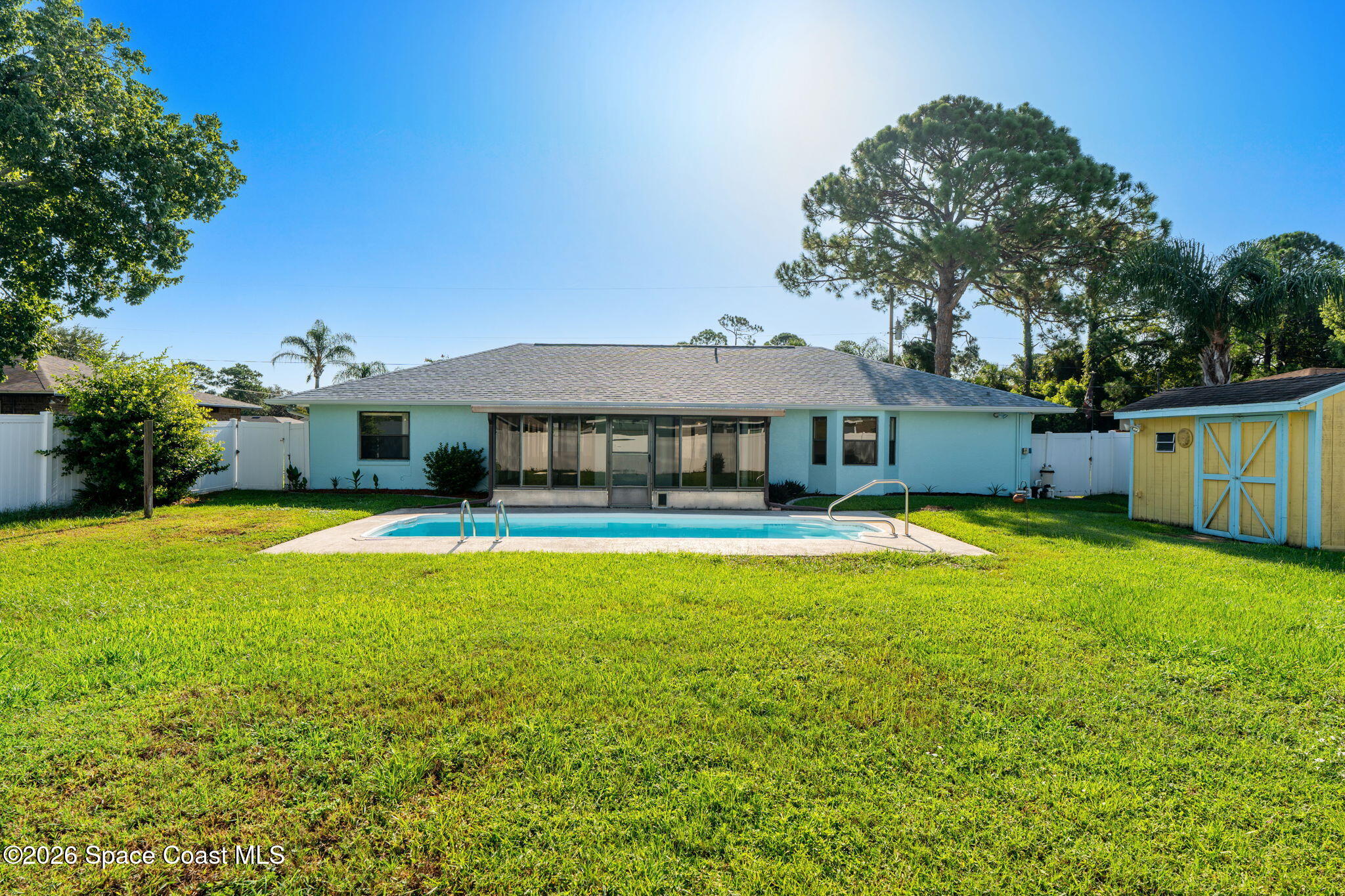 6000 Eaglewalk Avenue