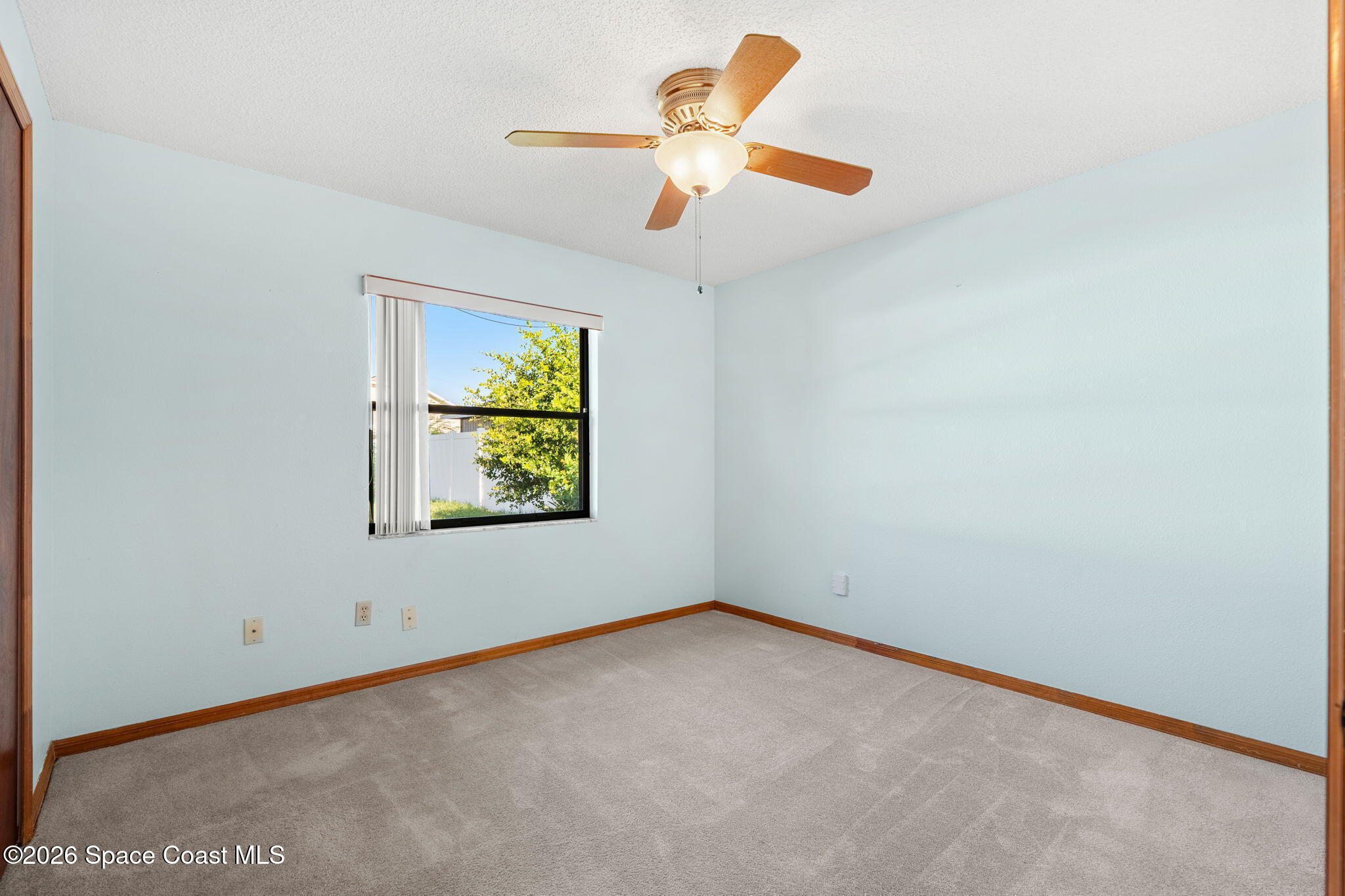 6000 Eaglewalk Avenue