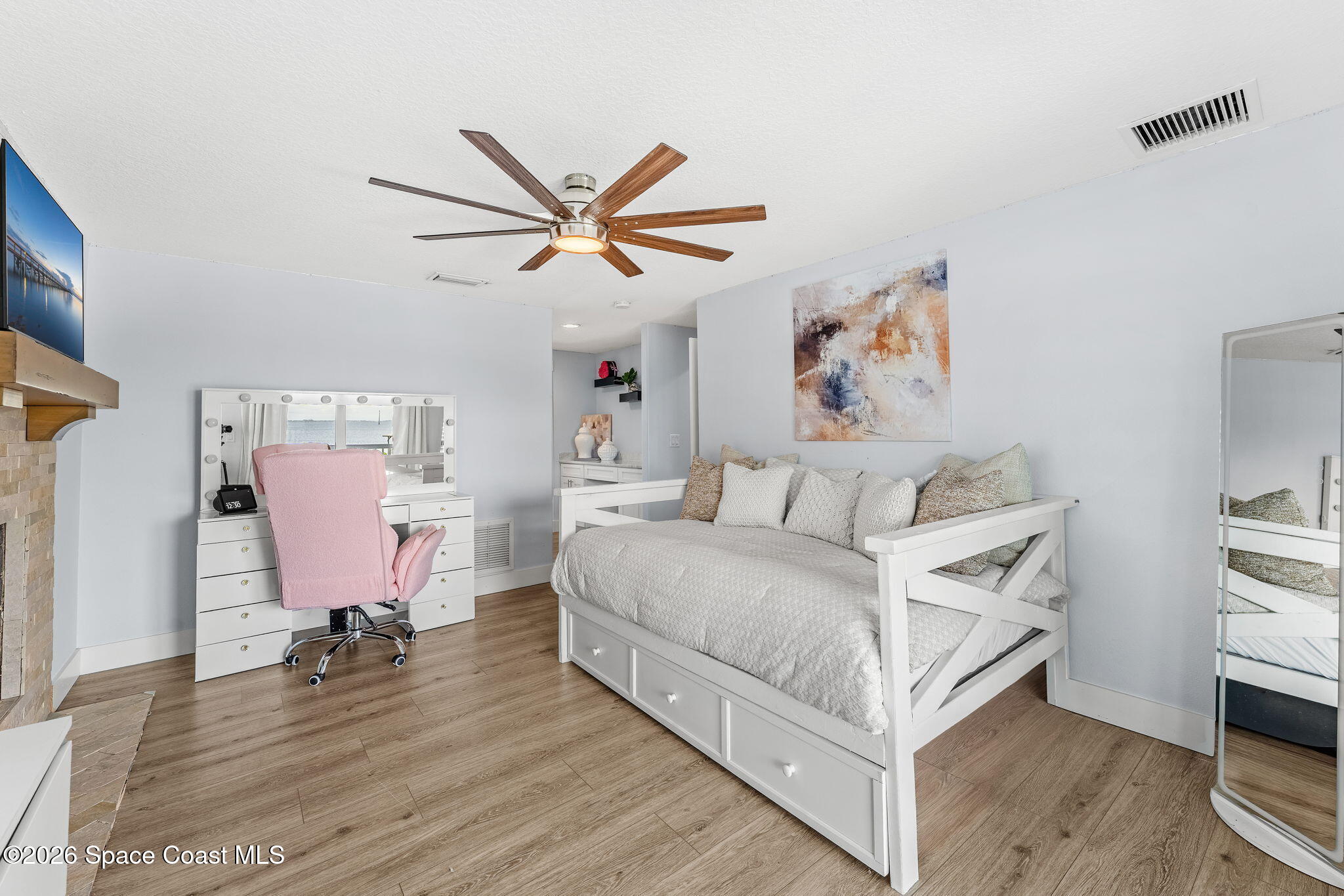 417 Riverview Lane