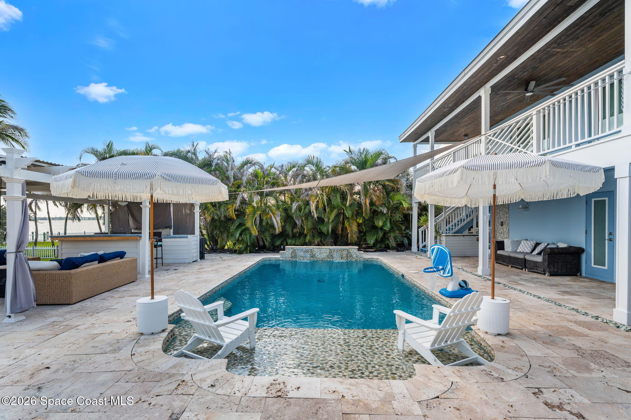 417 Riverview Lane