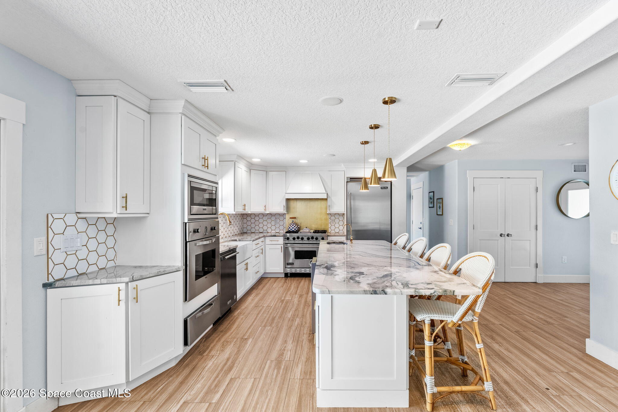 417 Riverview Lane