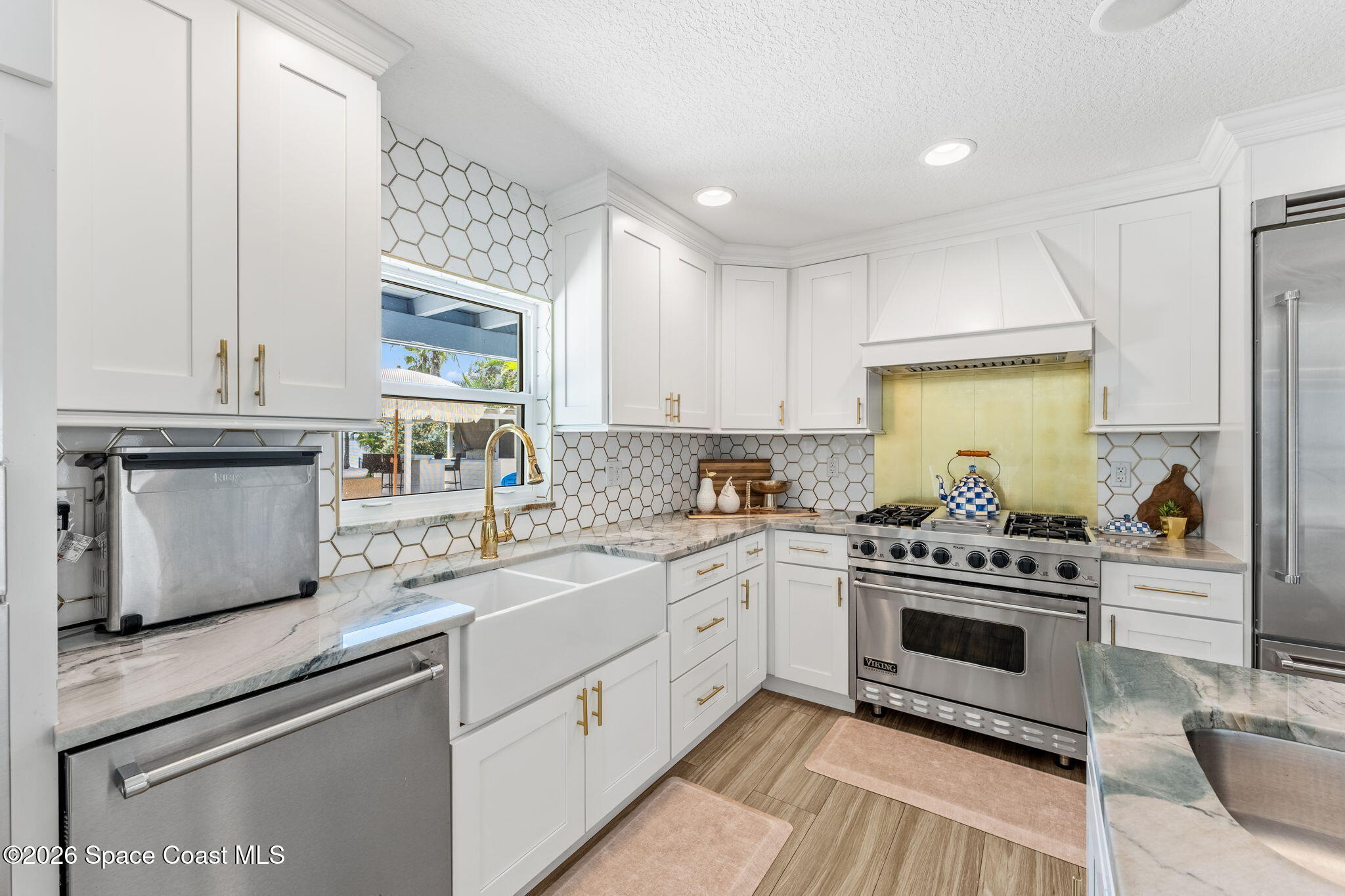 417 Riverview Lane