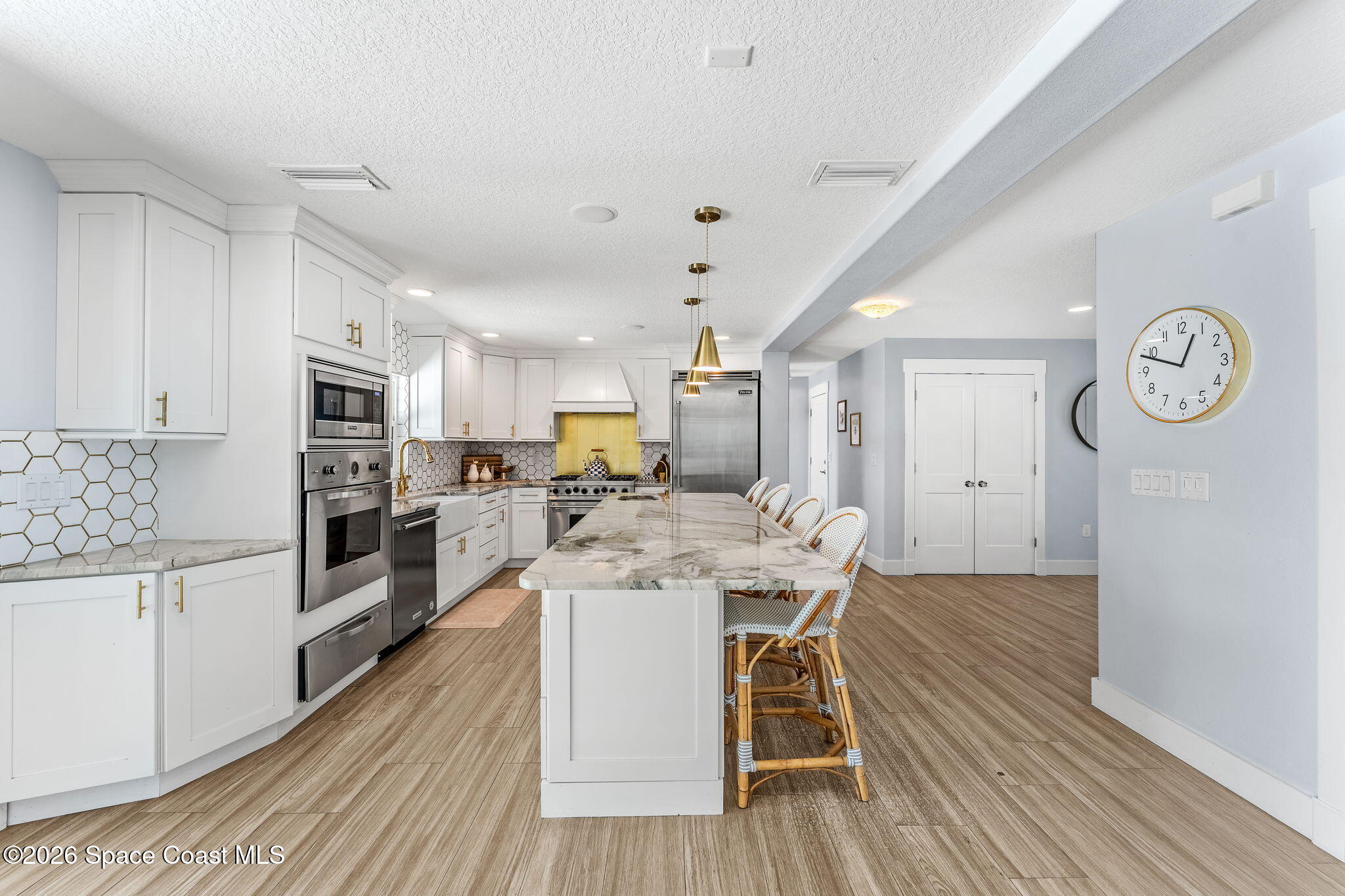 417 Riverview Lane