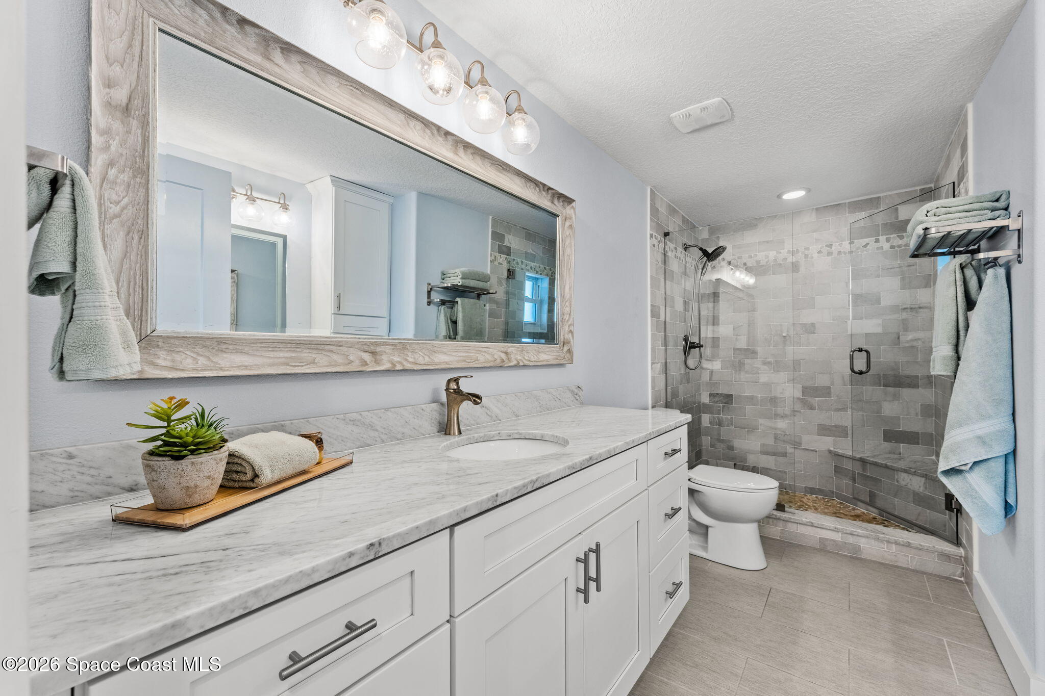 417 Riverview Lane