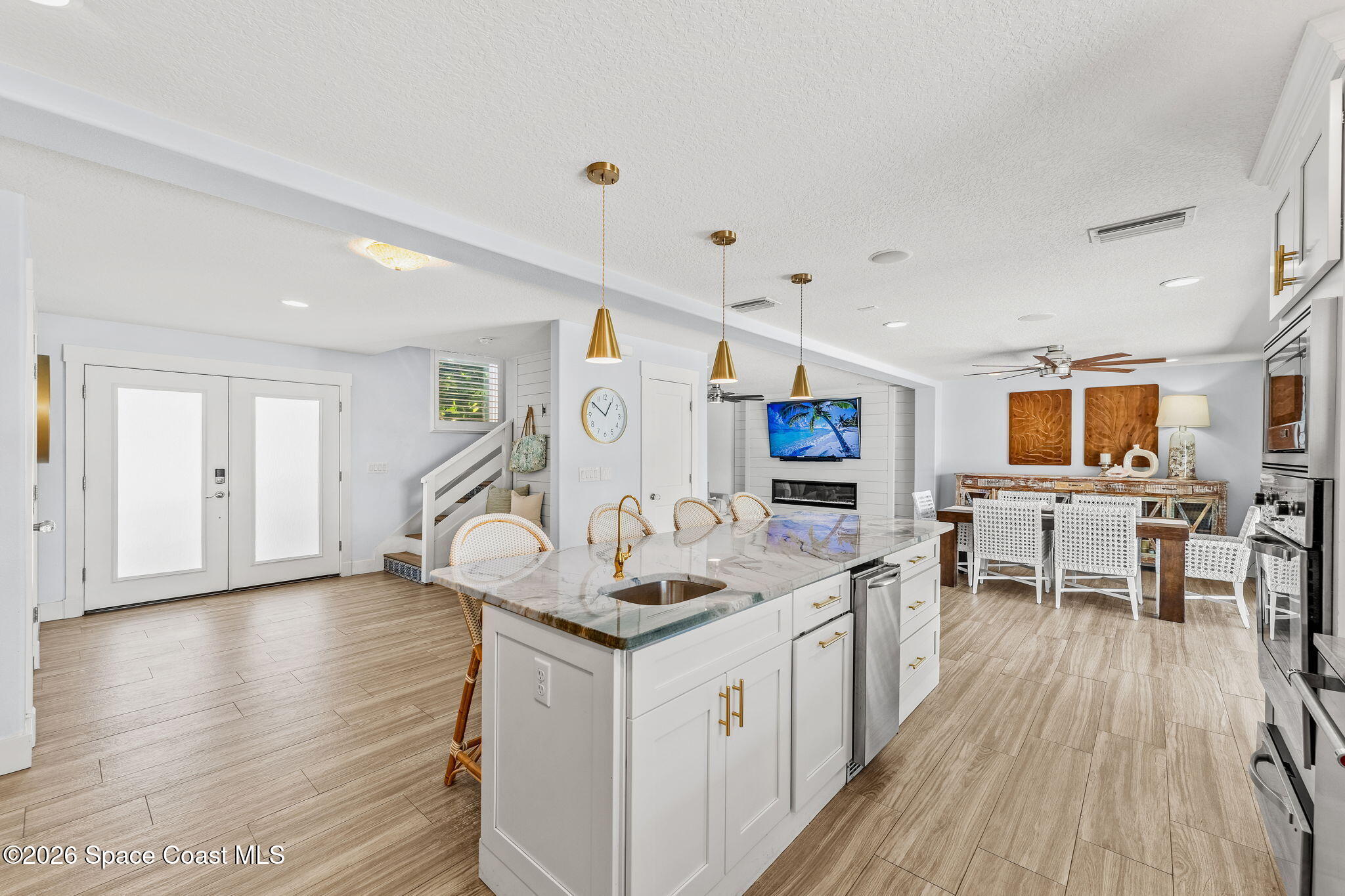 417 Riverview Lane