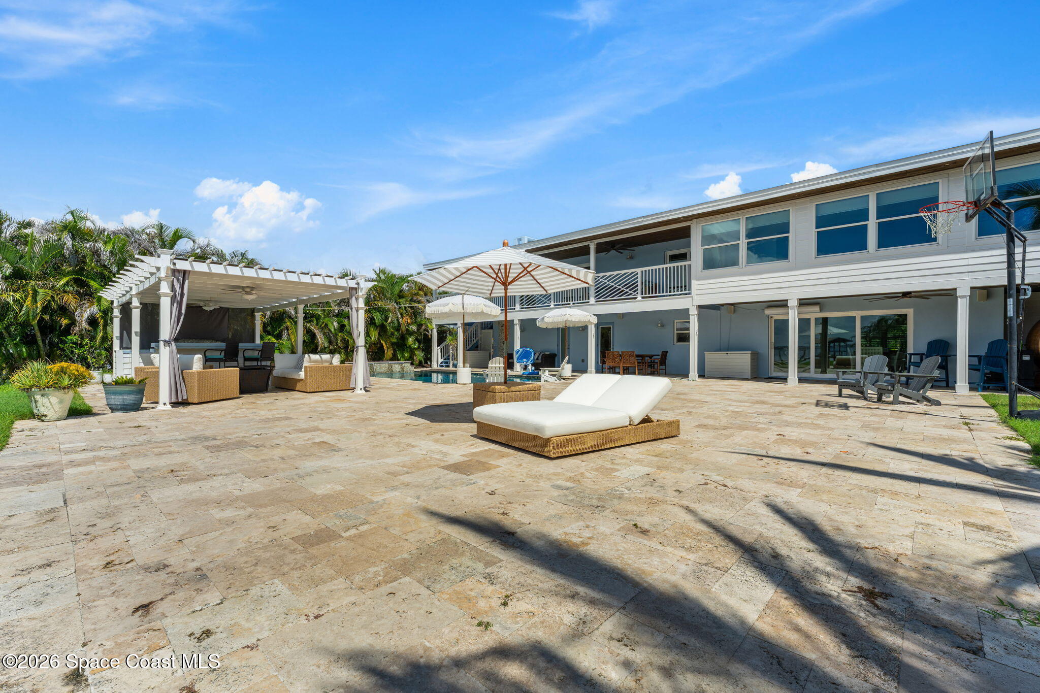 417 Riverview Lane