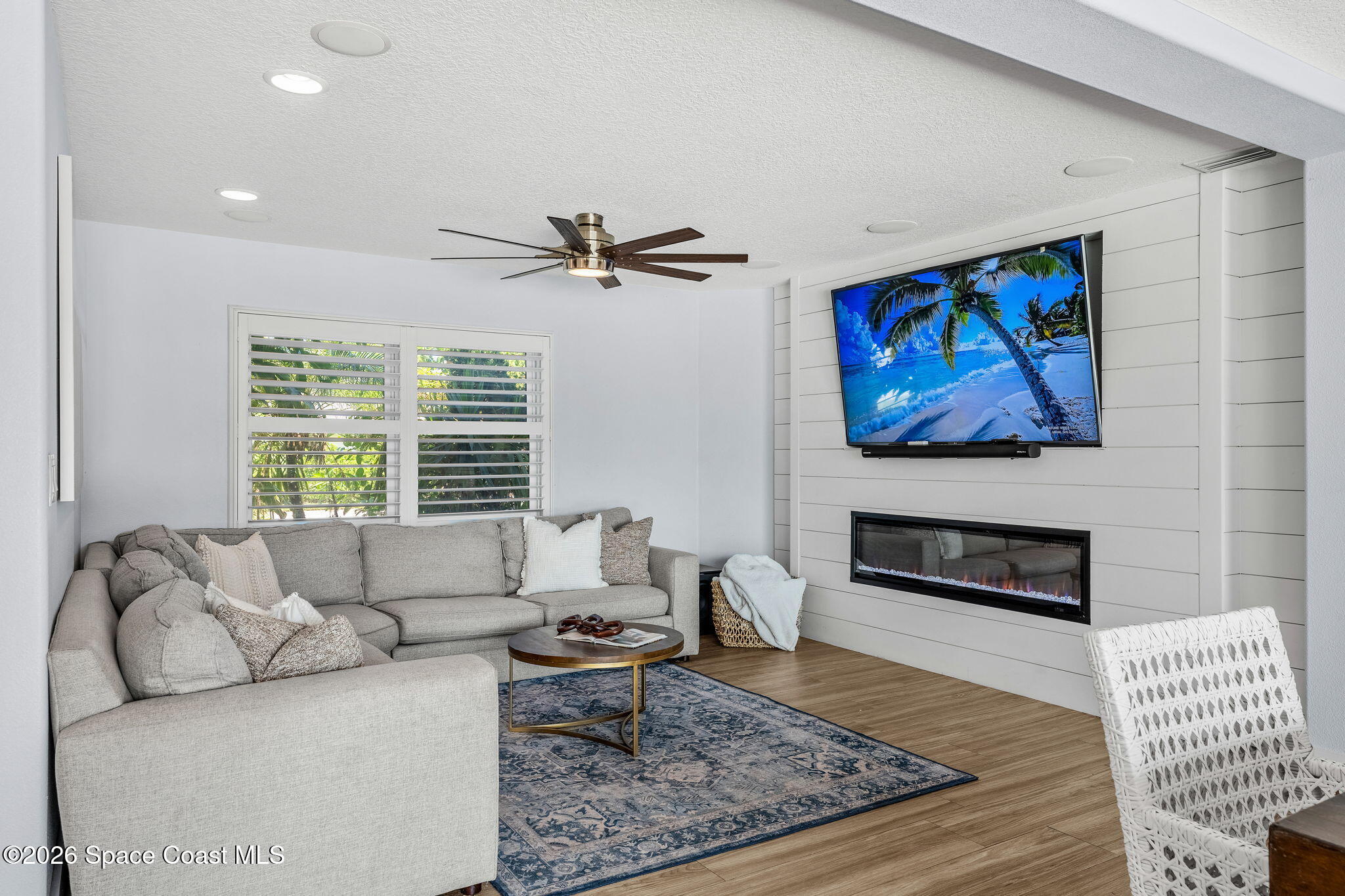 417 Riverview Lane
