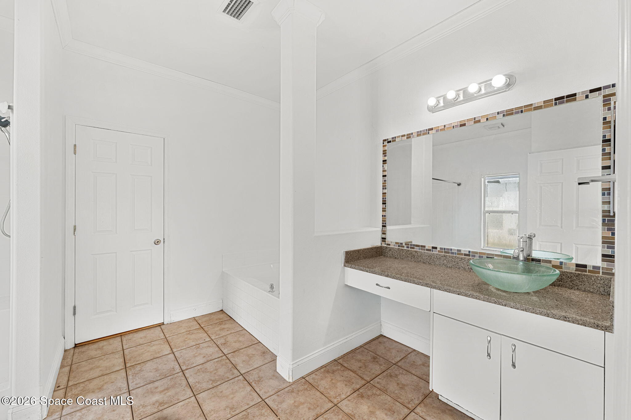 5313 Yaupon Holly Drive