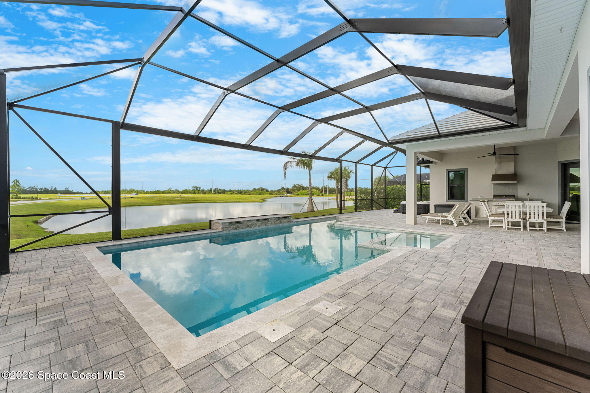 3739 Lake Adelaide Place