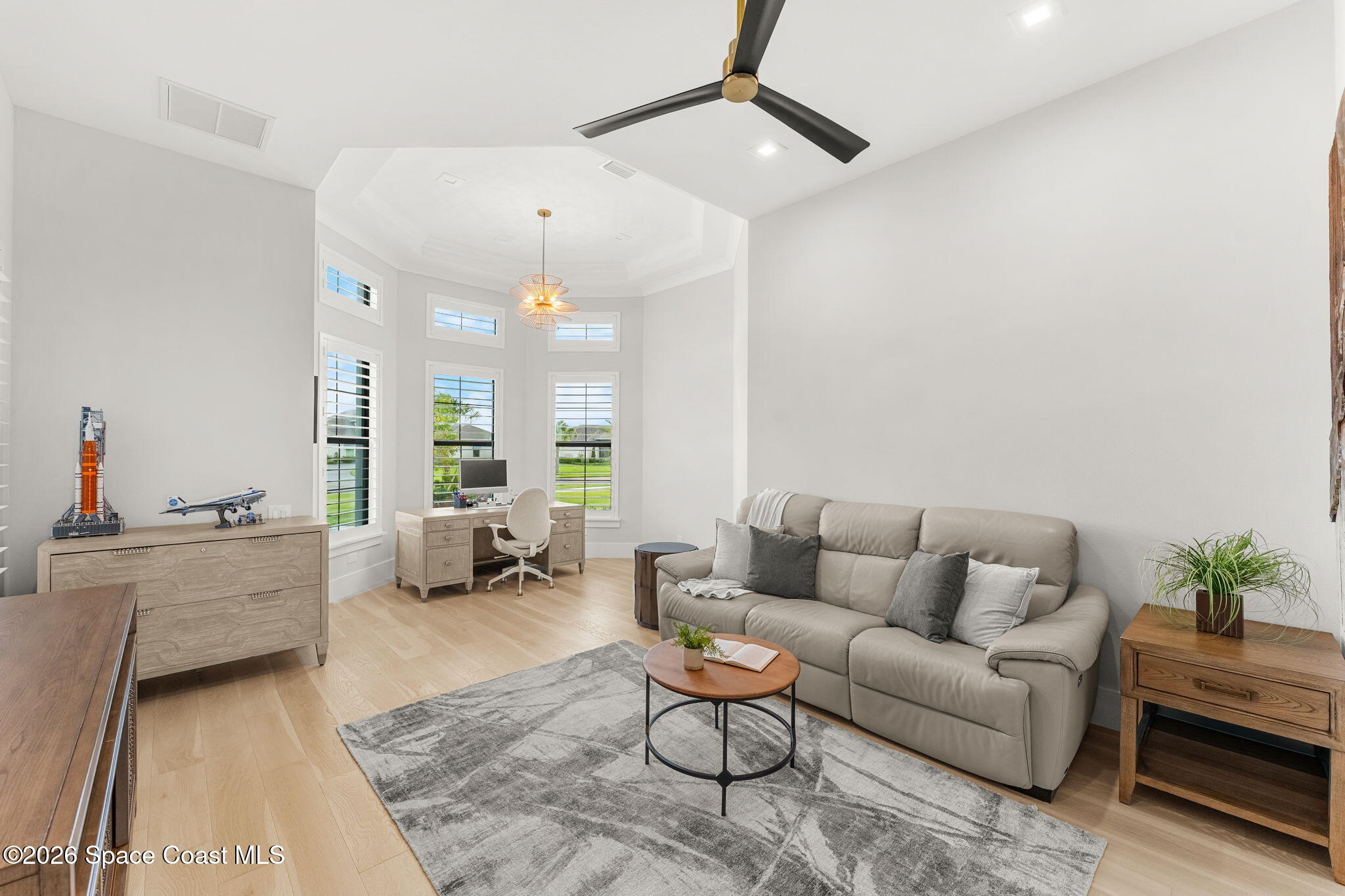 3739 Lake Adelaide Place