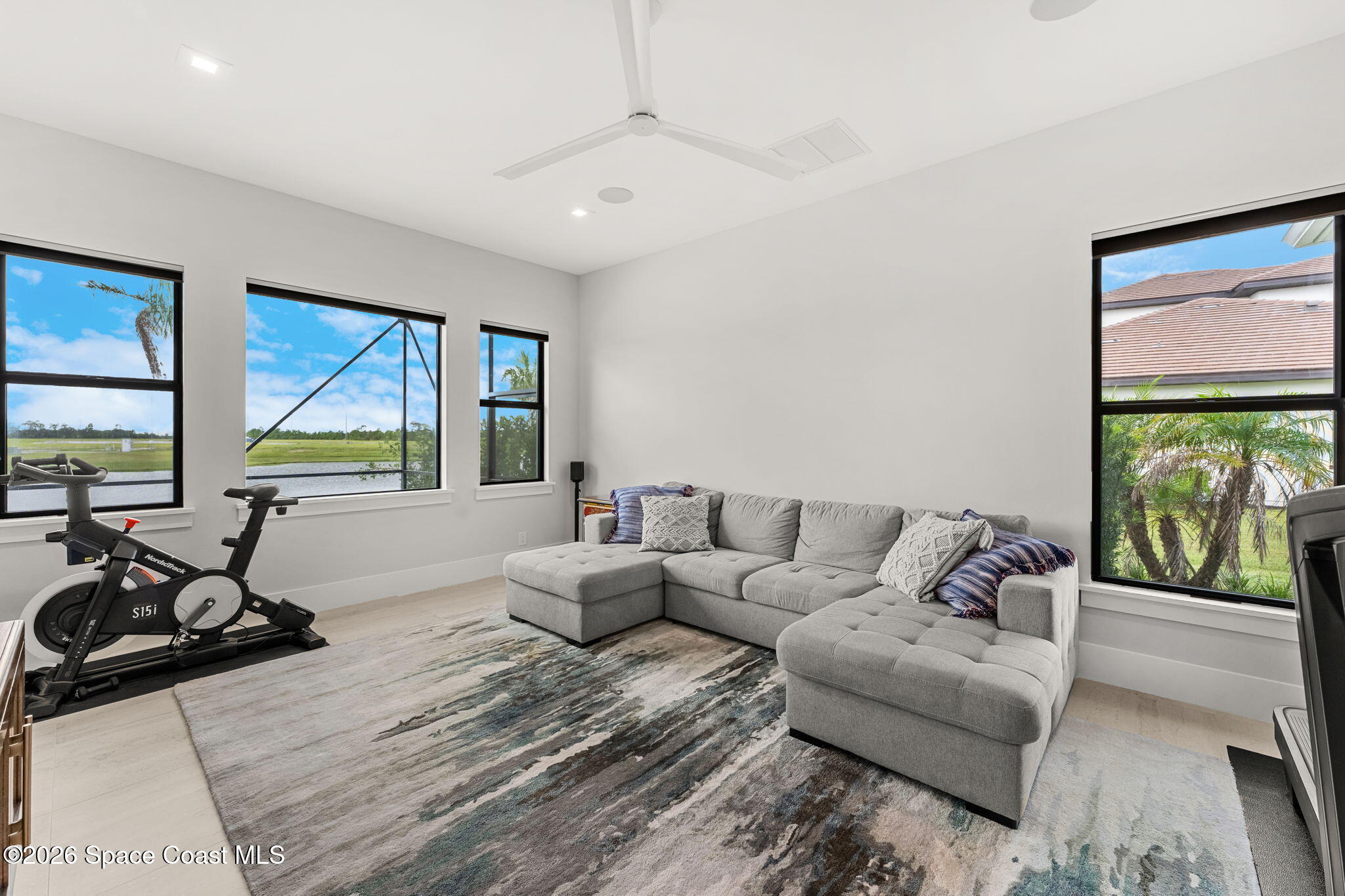 3739 Lake Adelaide Place