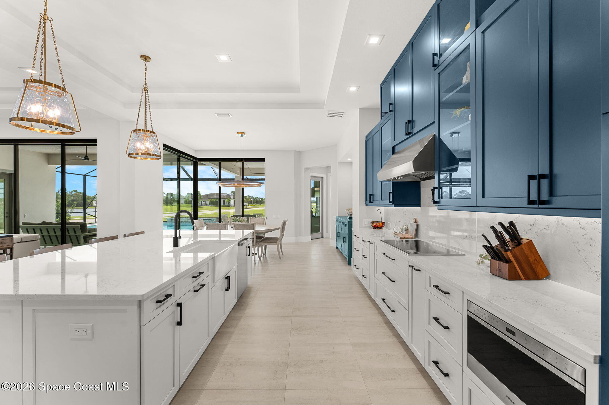 3739 Lake Adelaide Place