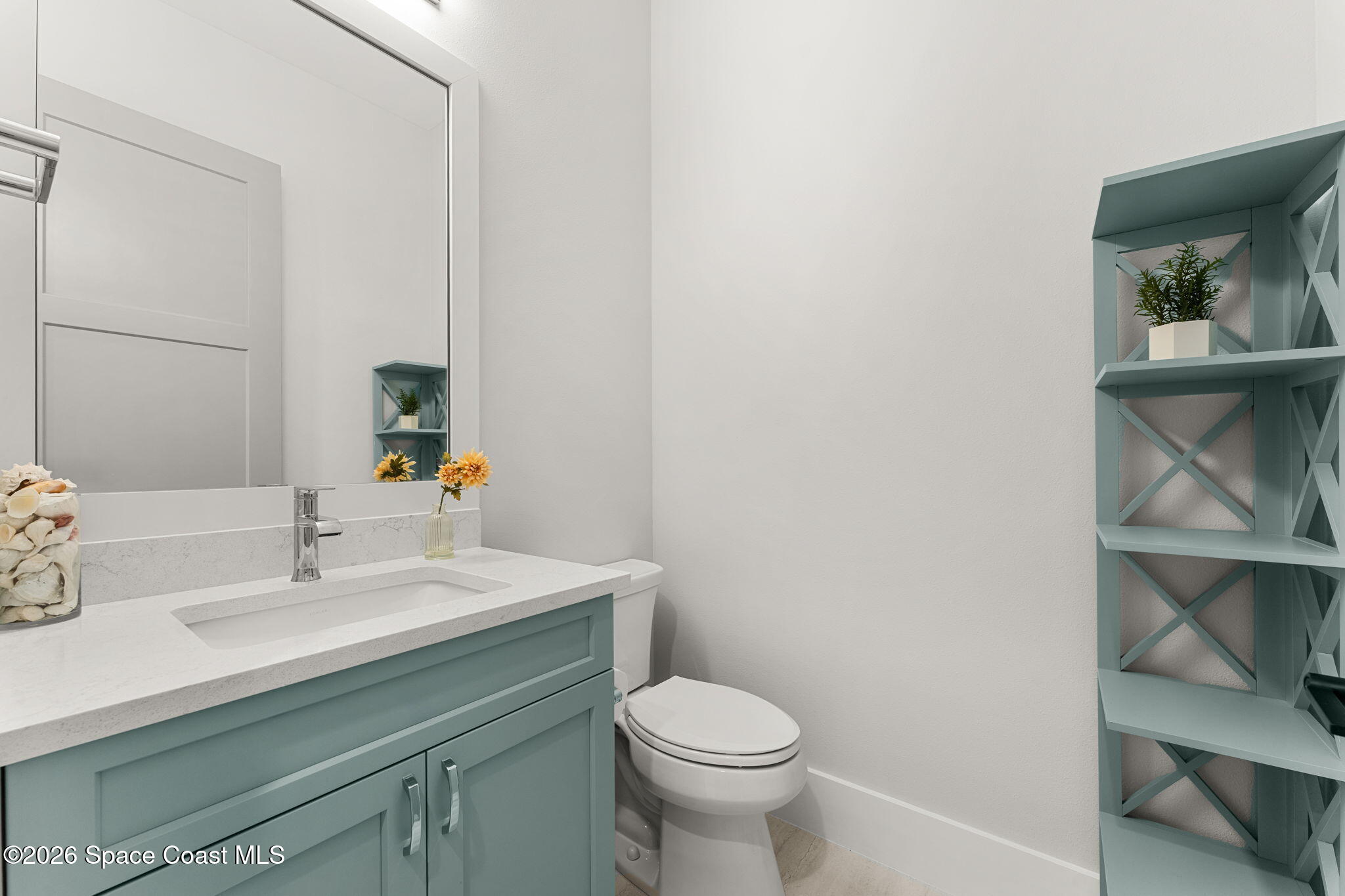 3739 Lake Adelaide Place